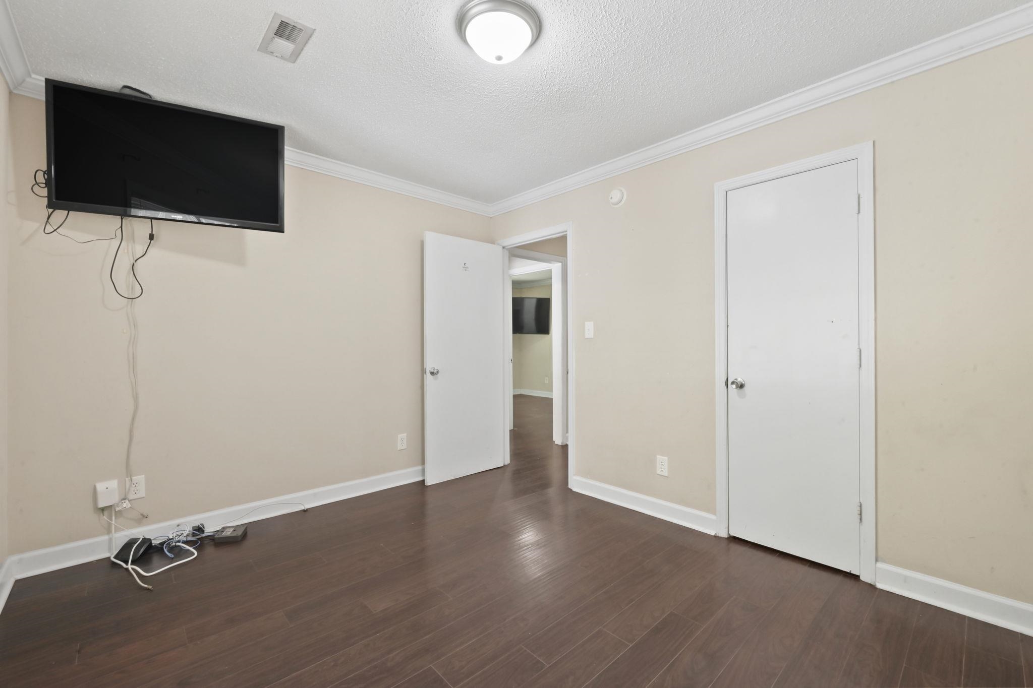 1000 Temple St. Property Photo 23