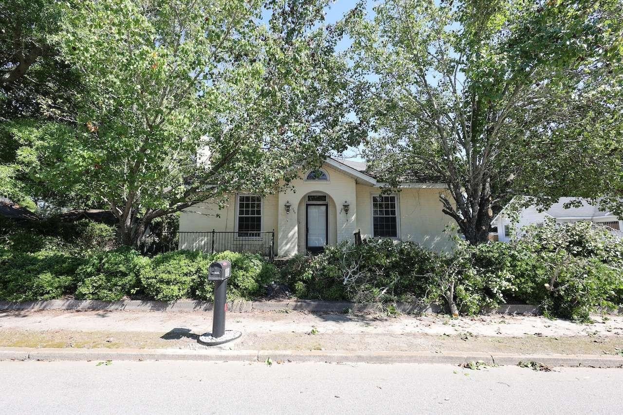 108 W Smith St. Property Photo 1