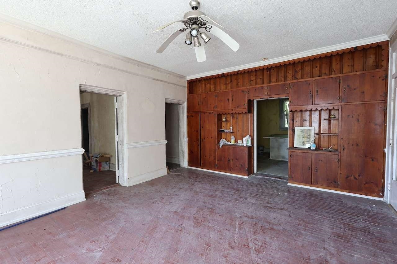 108 W Smith St. Property Photo 6