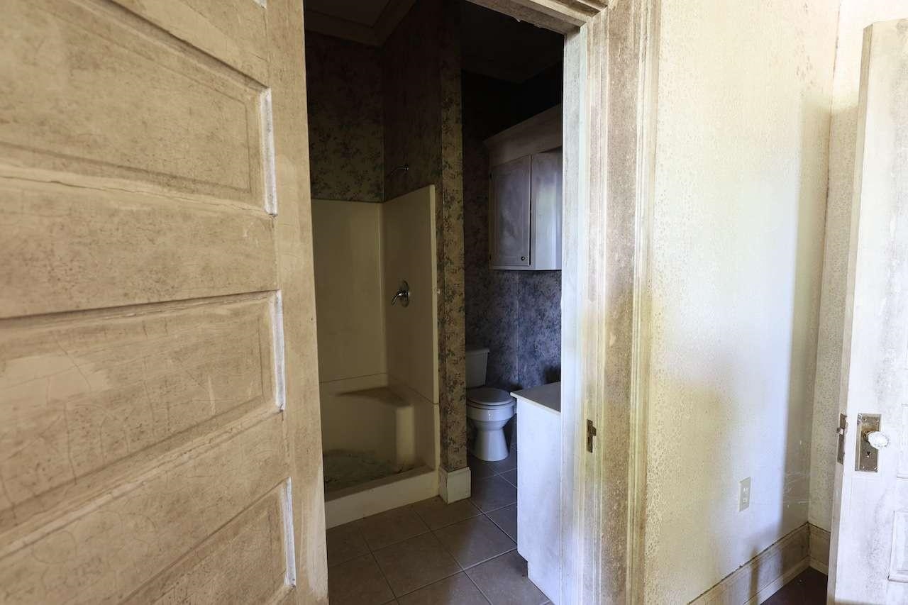 108 W Smith St. Property Photo 7