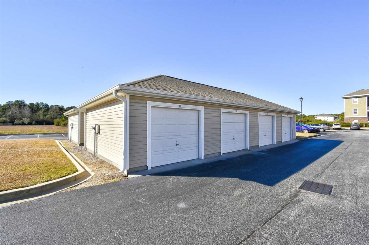 334 Kiskadee Loop Property Photo 5