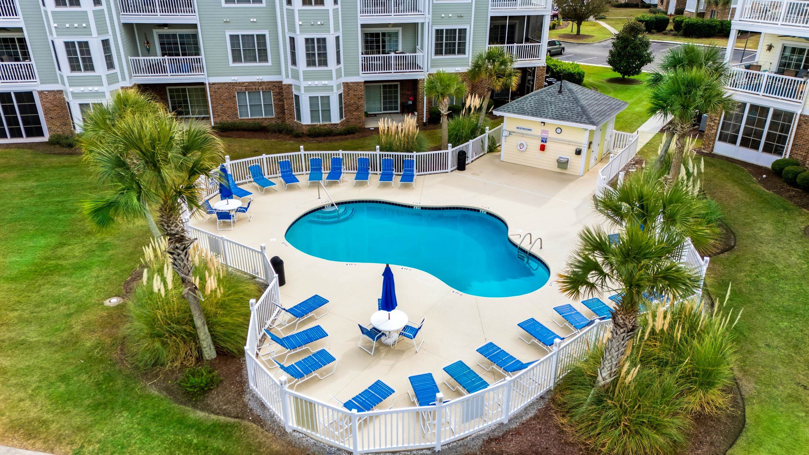 4895 Luster Leaf Circle Property Photo 2