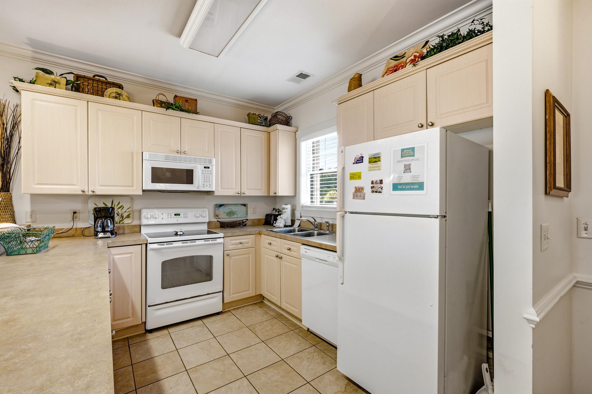 4895 Luster Leaf Circle Property Photo 5