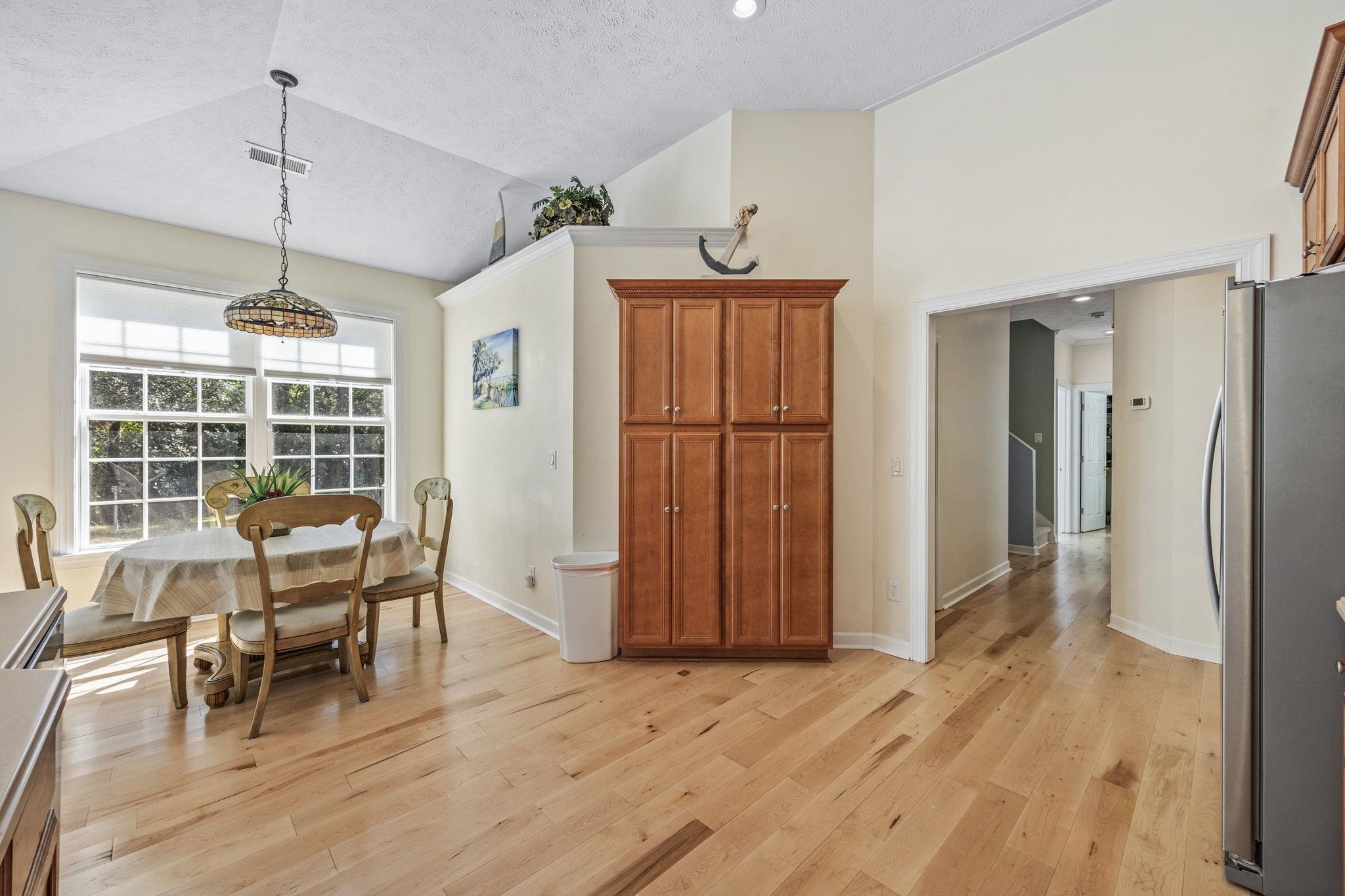 4357 Parkland Dr. Property Photo 20