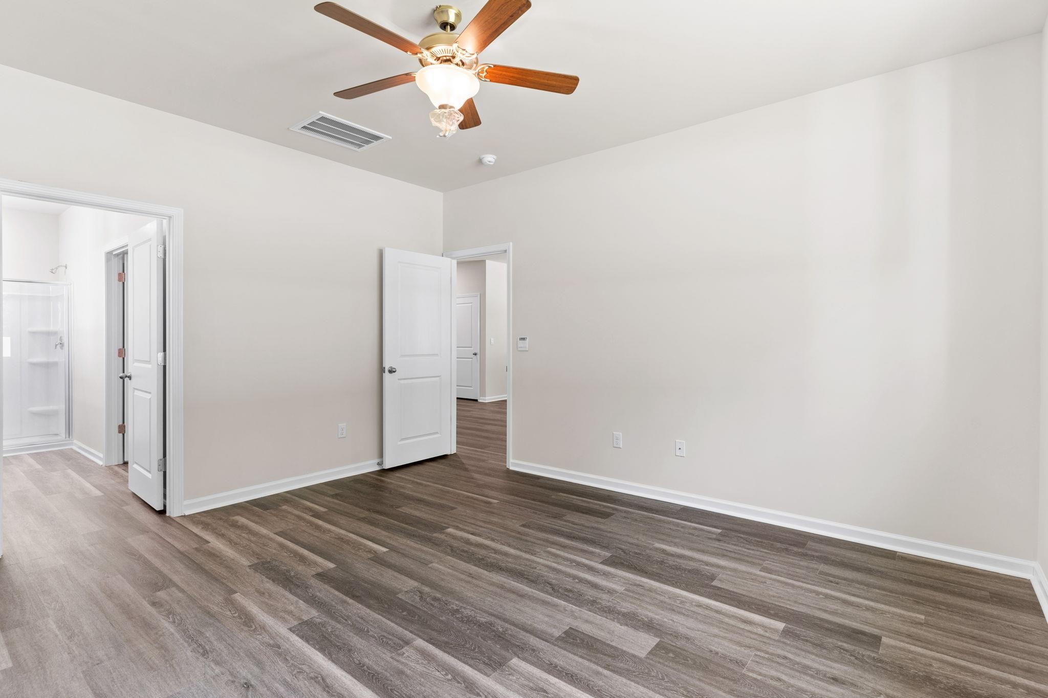 306 Ridley St Property Photo 16