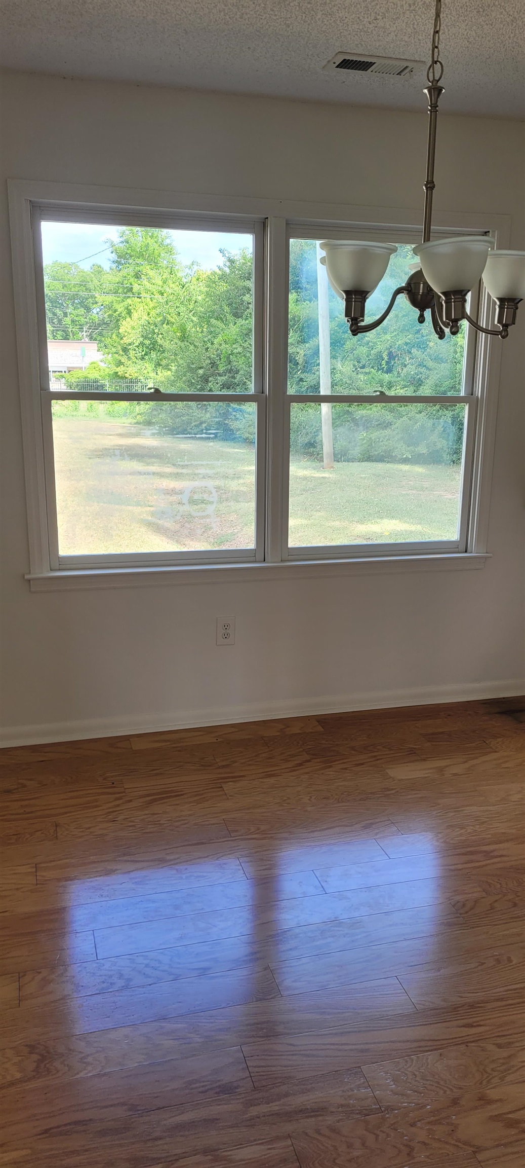 7 S Farr Ave. Property Photo 8