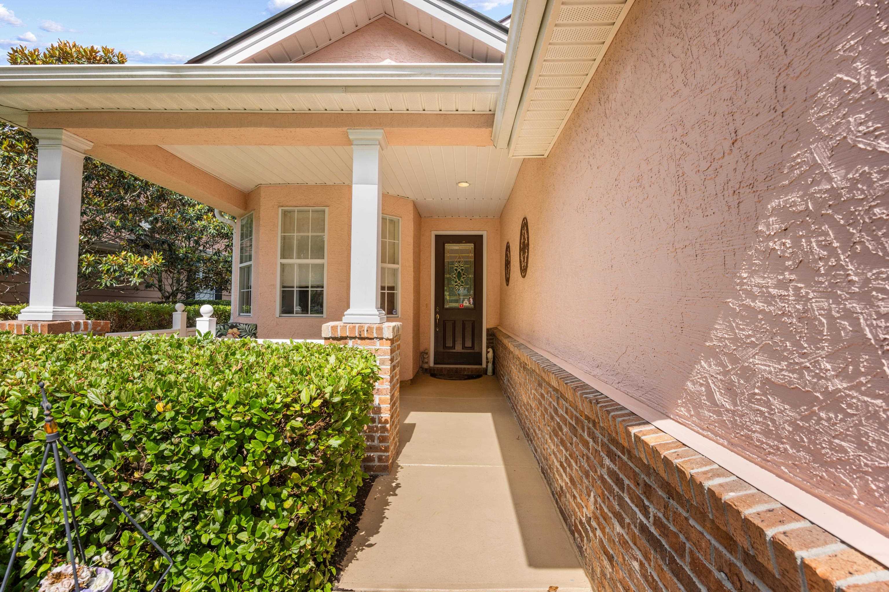845 Laquinta Loop Property Photo 3