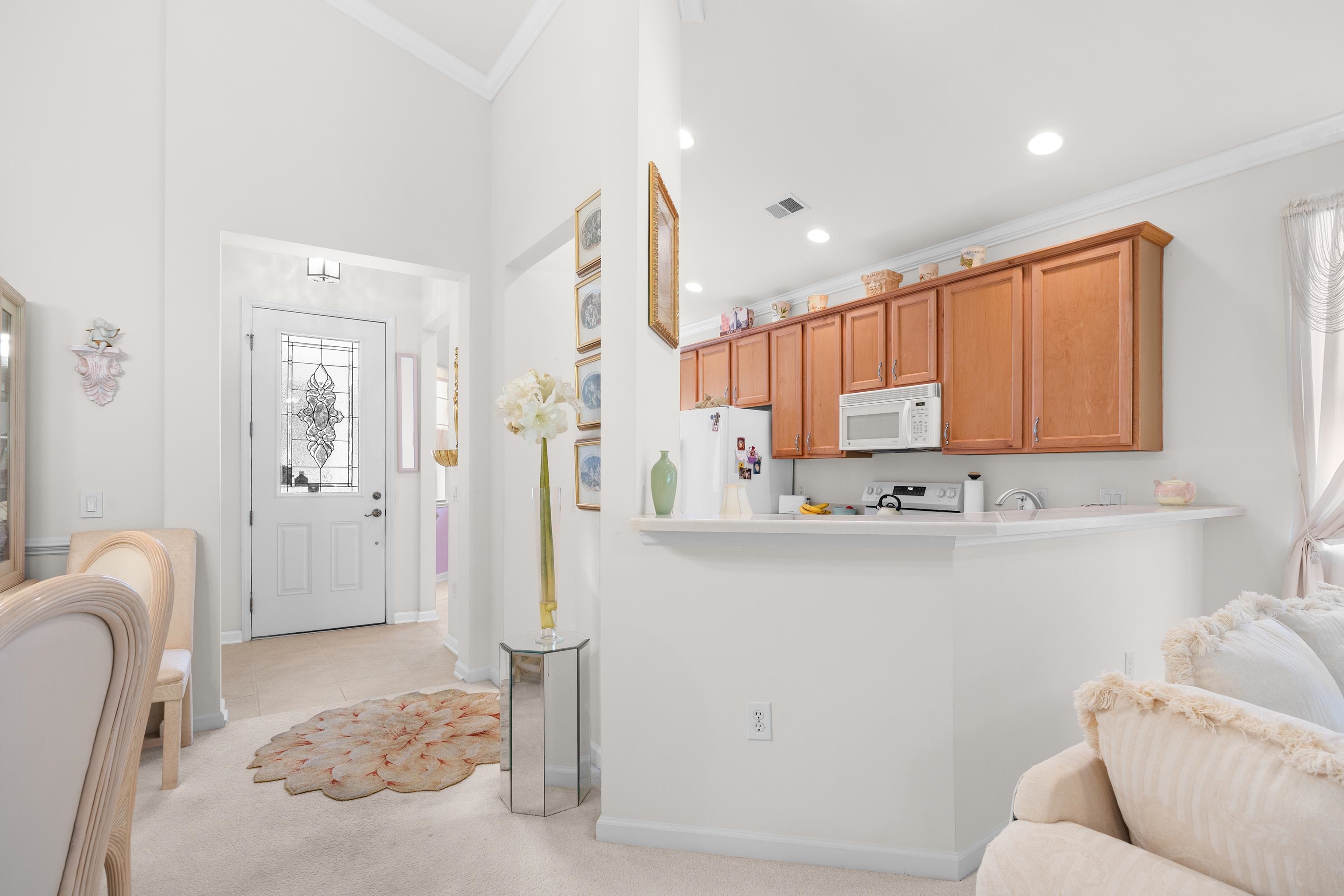 845 Laquinta Loop Property Photo 5