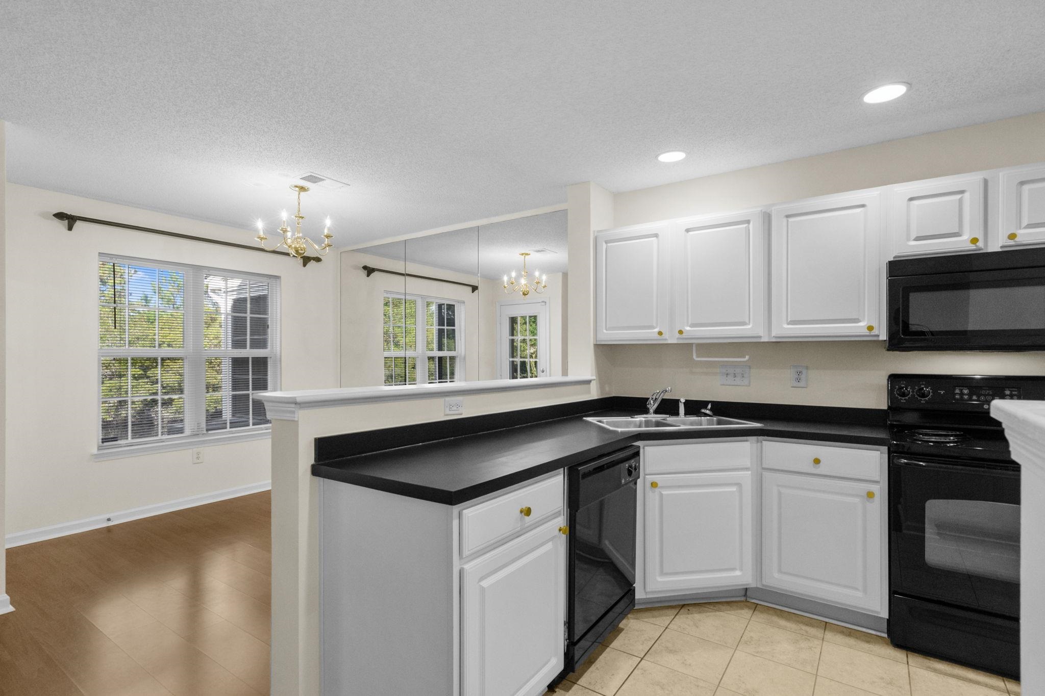 136 Sardis Dr. Property Photo 22