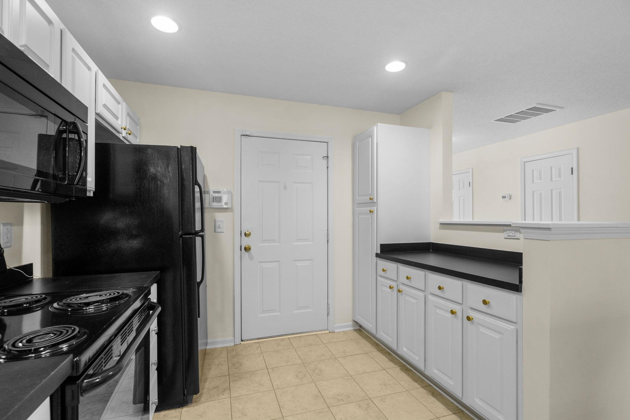 136 Sardis Dr. Property Photo 24