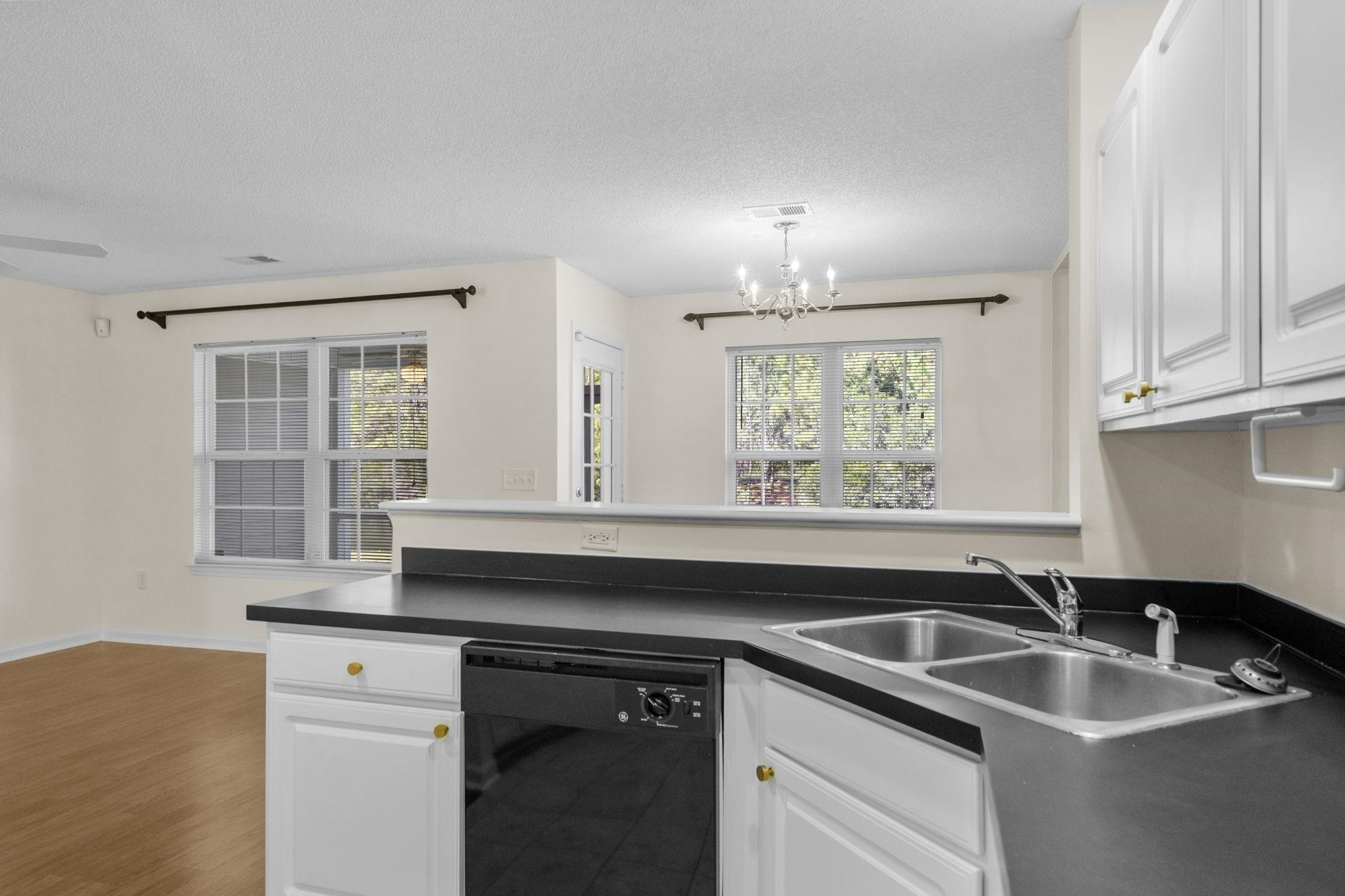 136 Sardis Dr. Property Photo 26