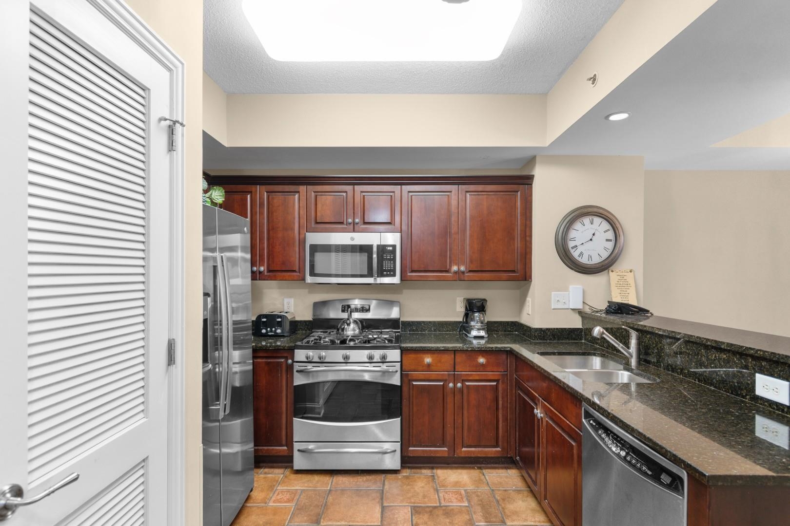 100 North Beach Blvd. Property Photo 5