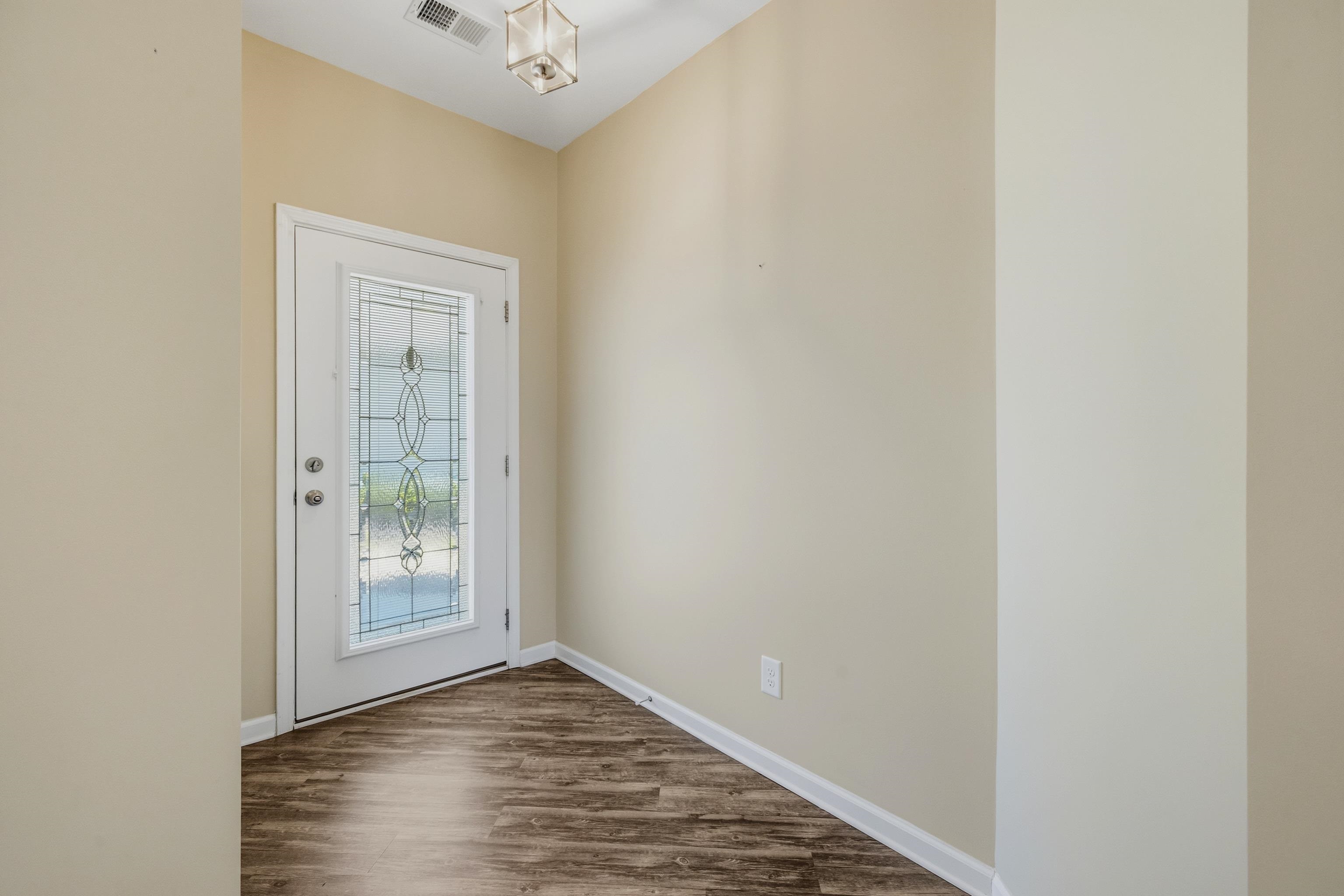 909 Cypress Way Property Photo 3