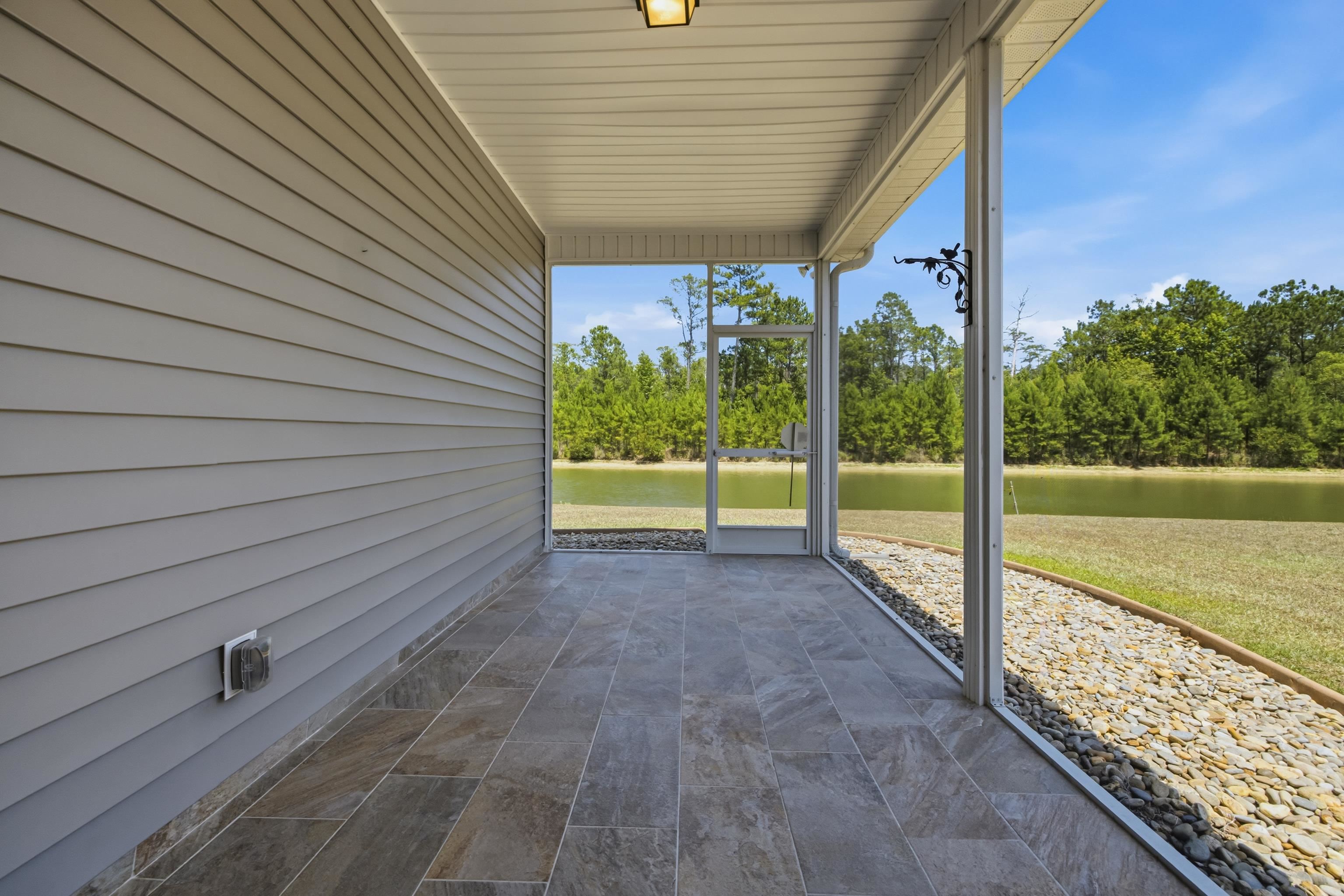 909 Cypress Way Property Photo 25