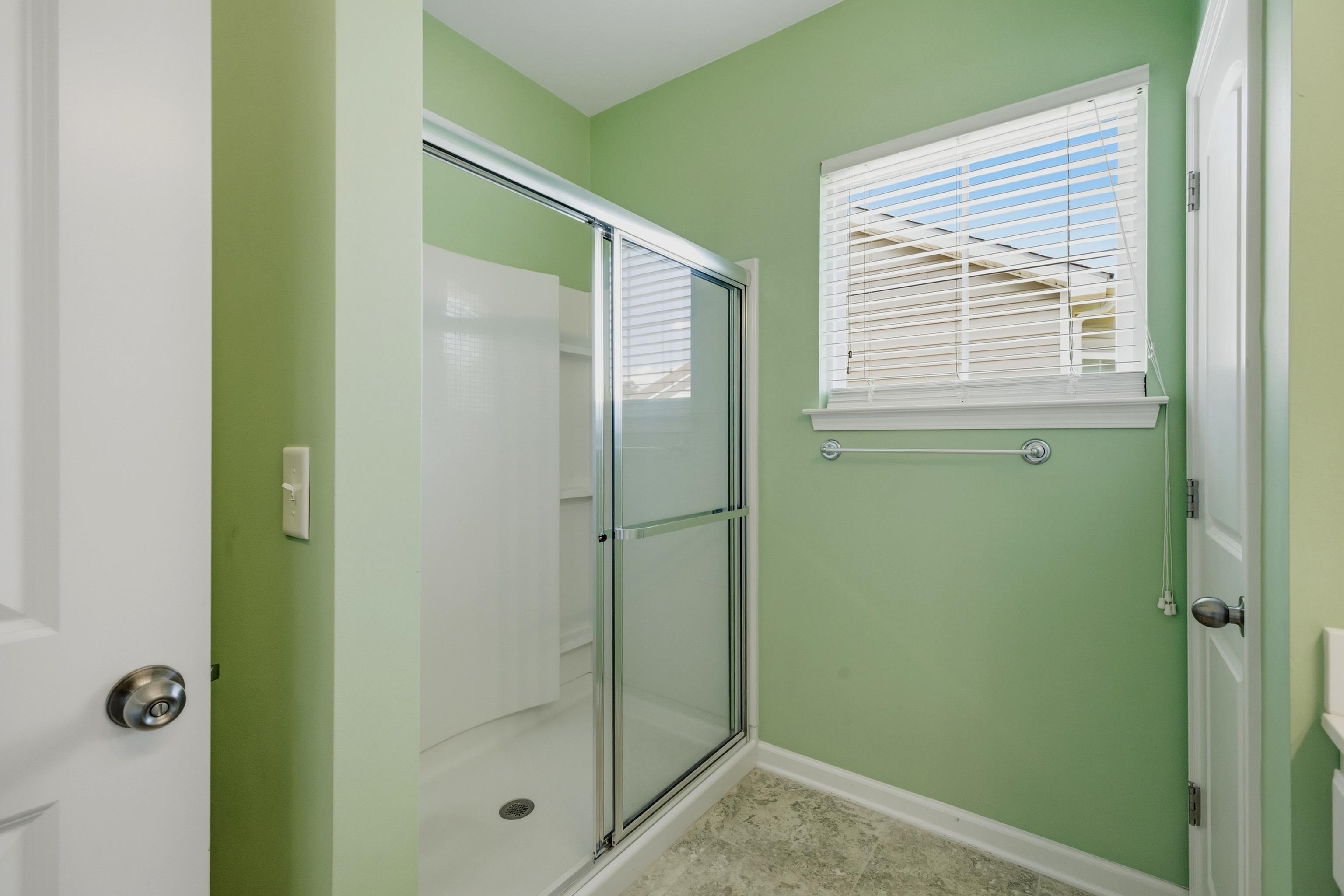 909 Cypress Way Property Photo 29