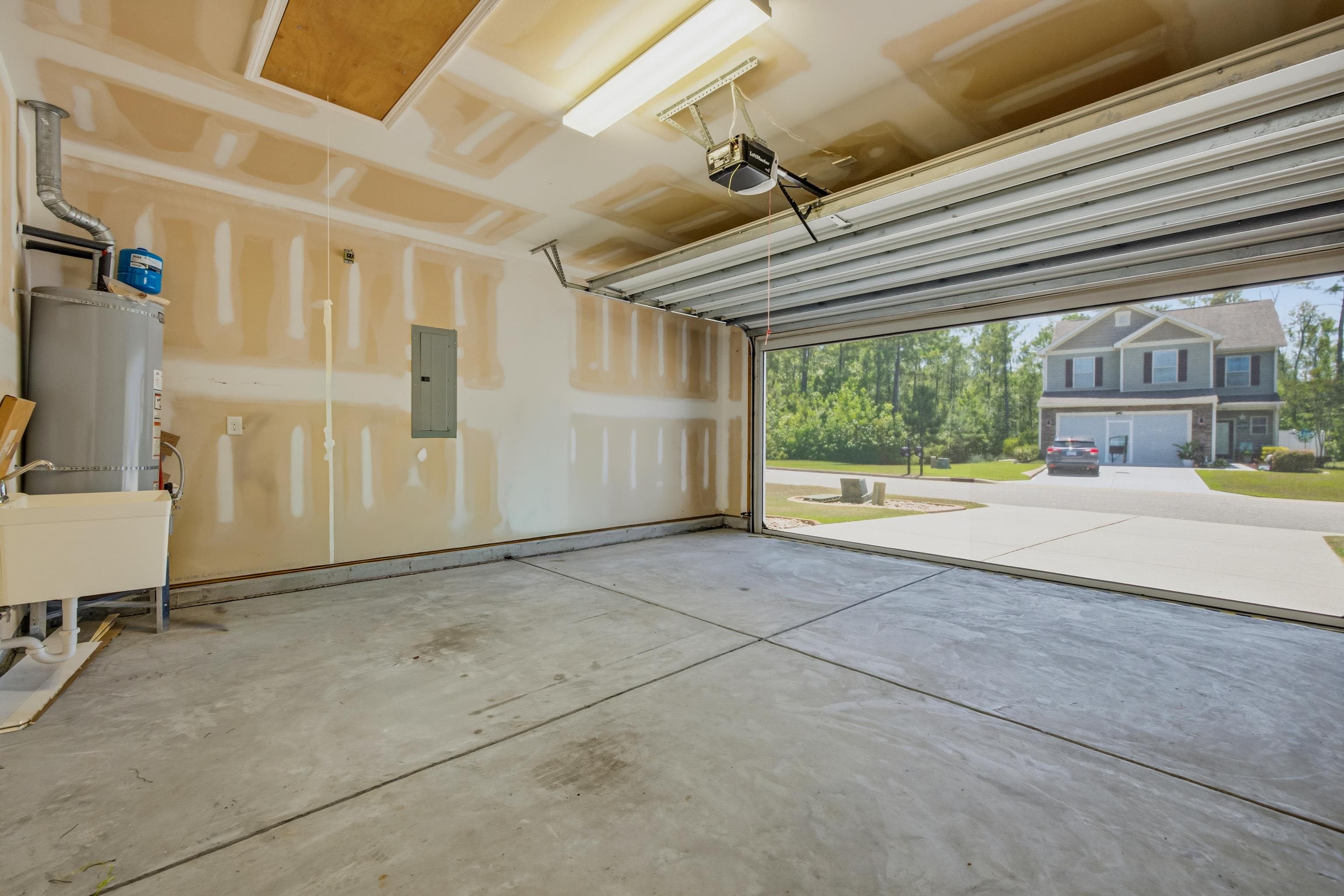909 Cypress Way Property Photo 39