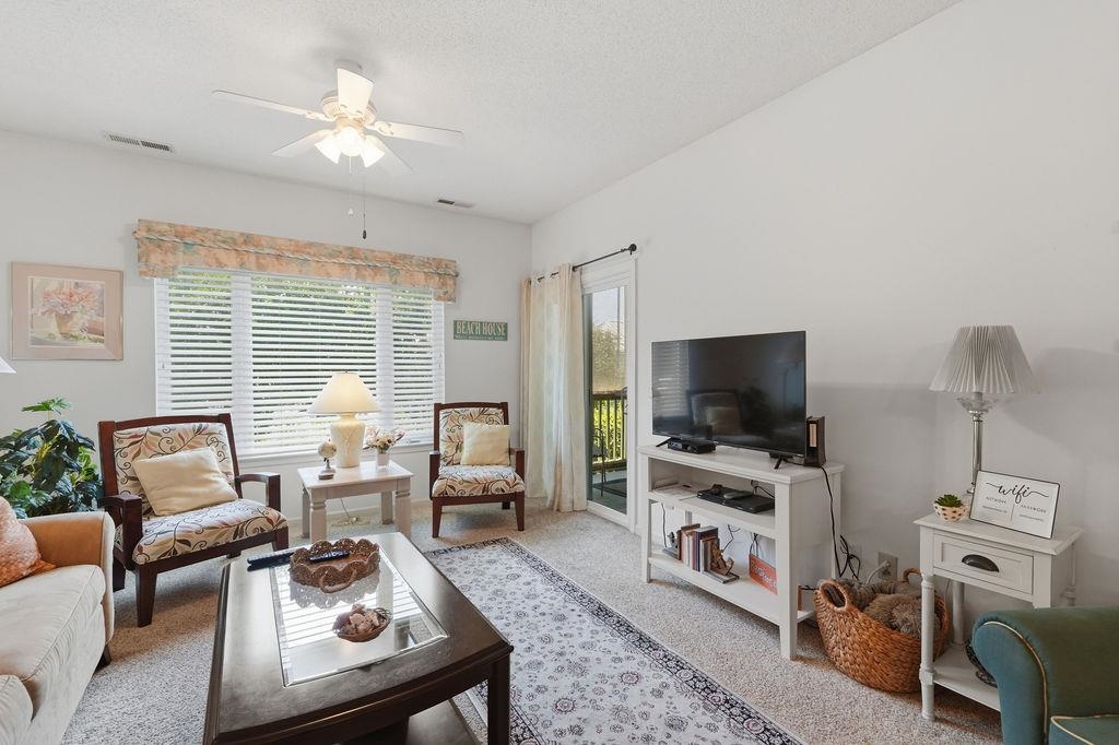 800 Castleford Circle Property Photo 8
