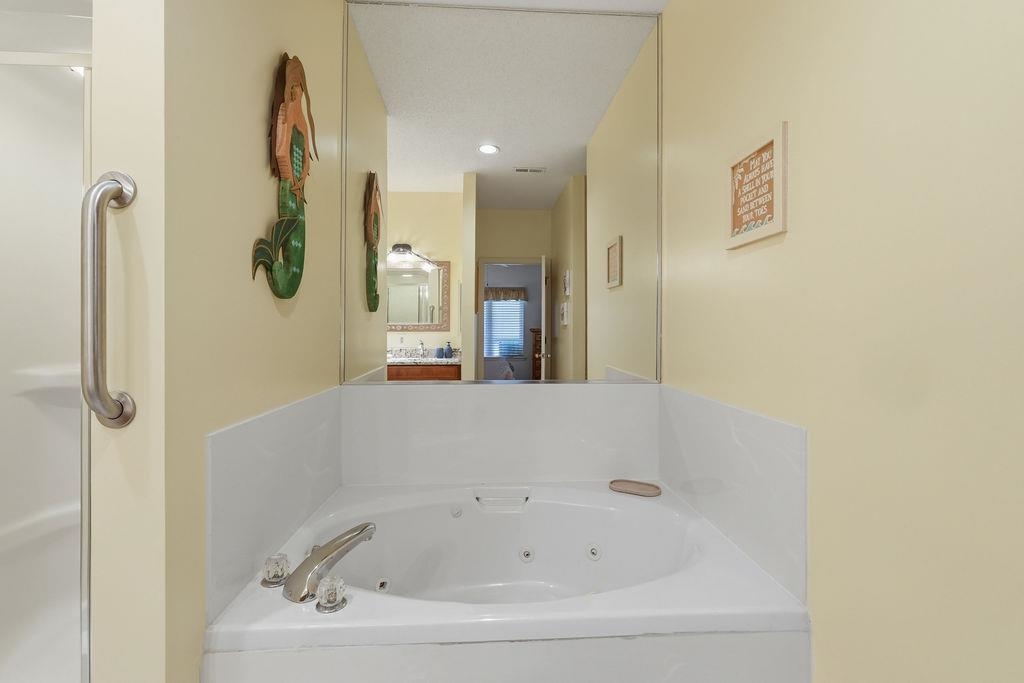 800 Castleford Circle Property Photo 16