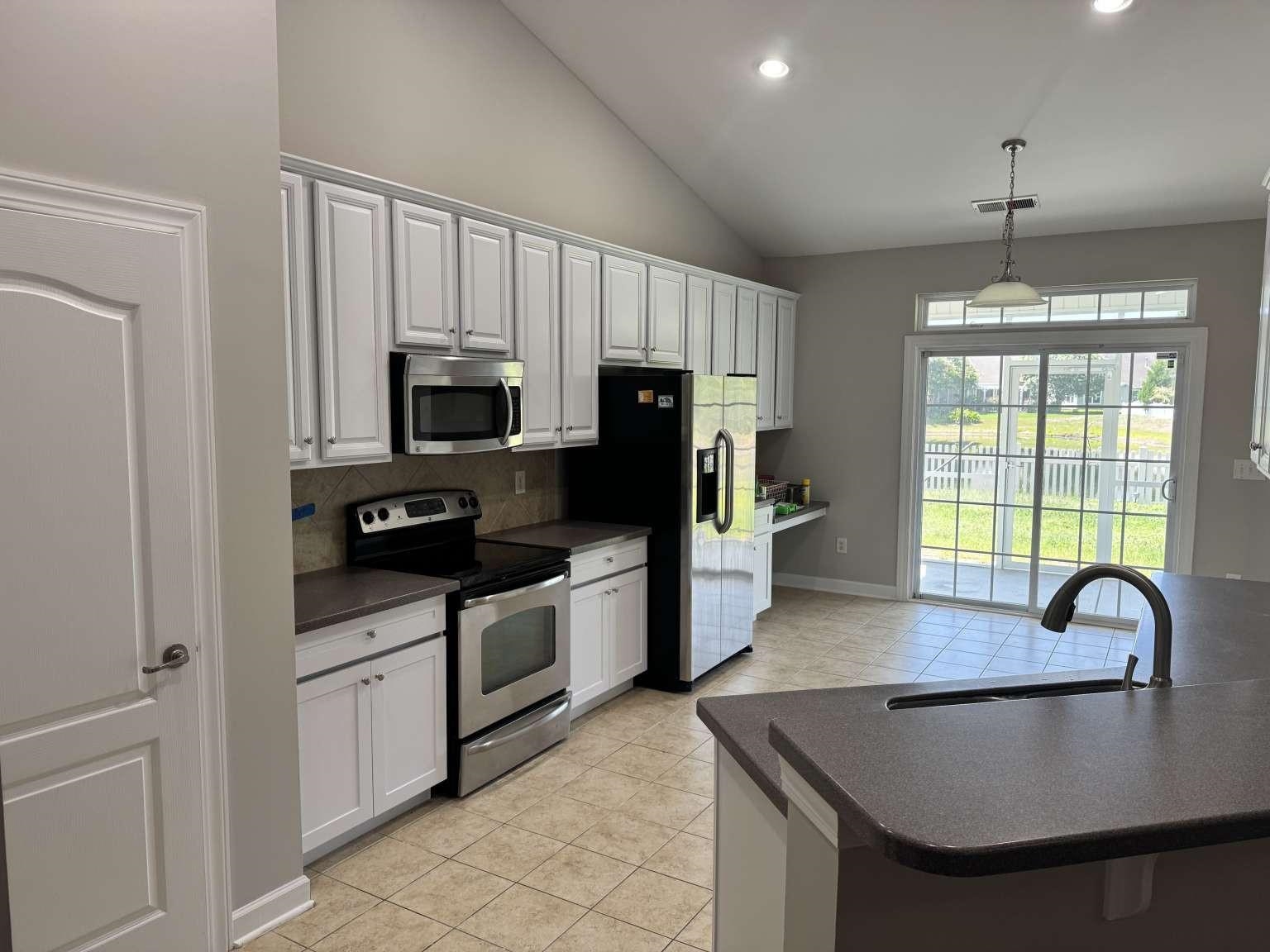 4528 Marshwood Dr. Property Photo 3