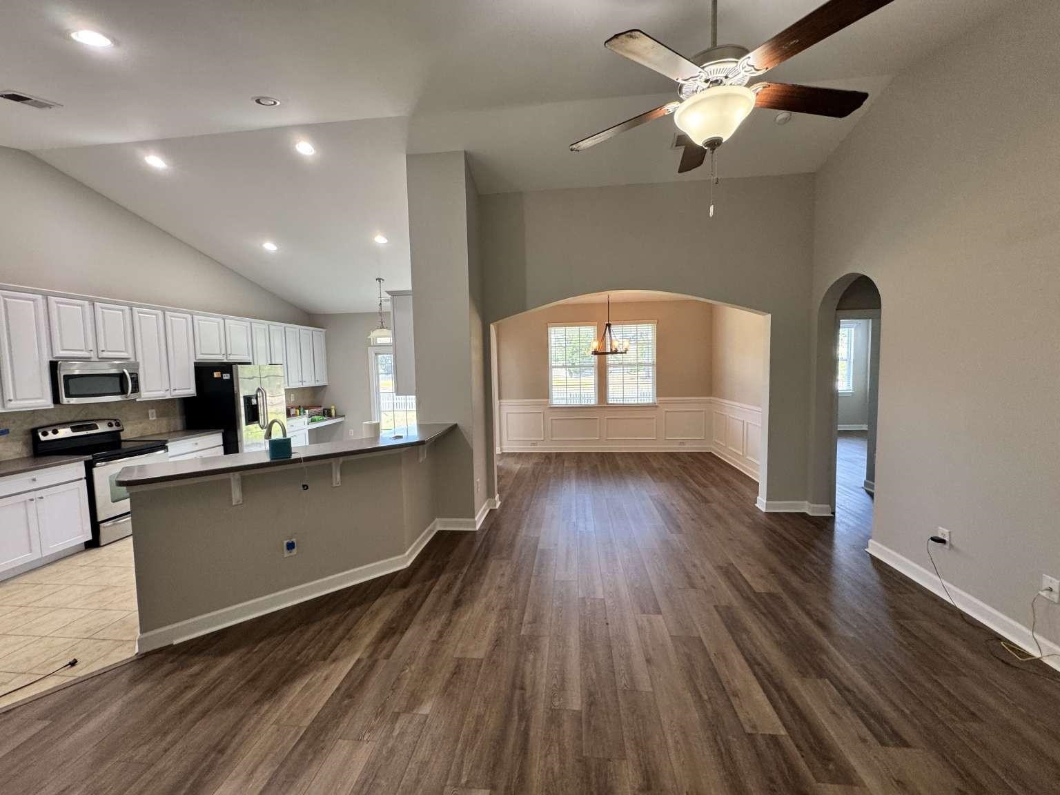 4528 Marshwood Dr. Property Photo 10