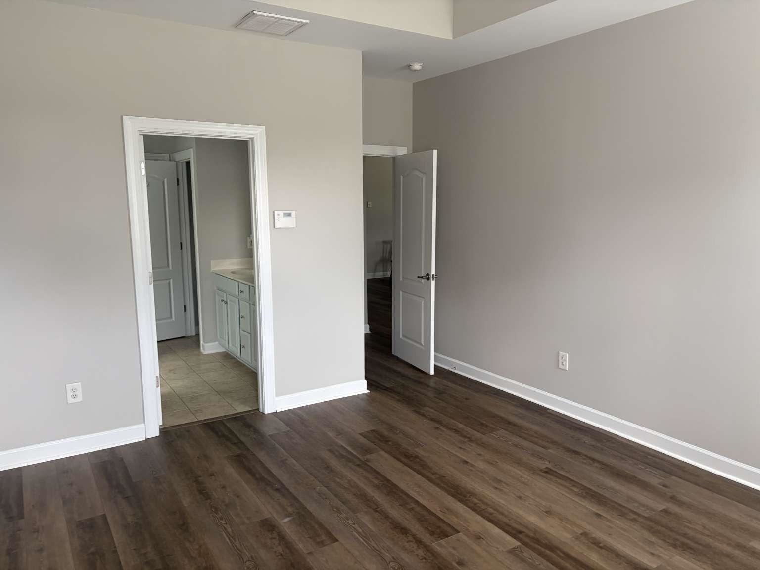 4528 Marshwood Dr. Property Photo 19