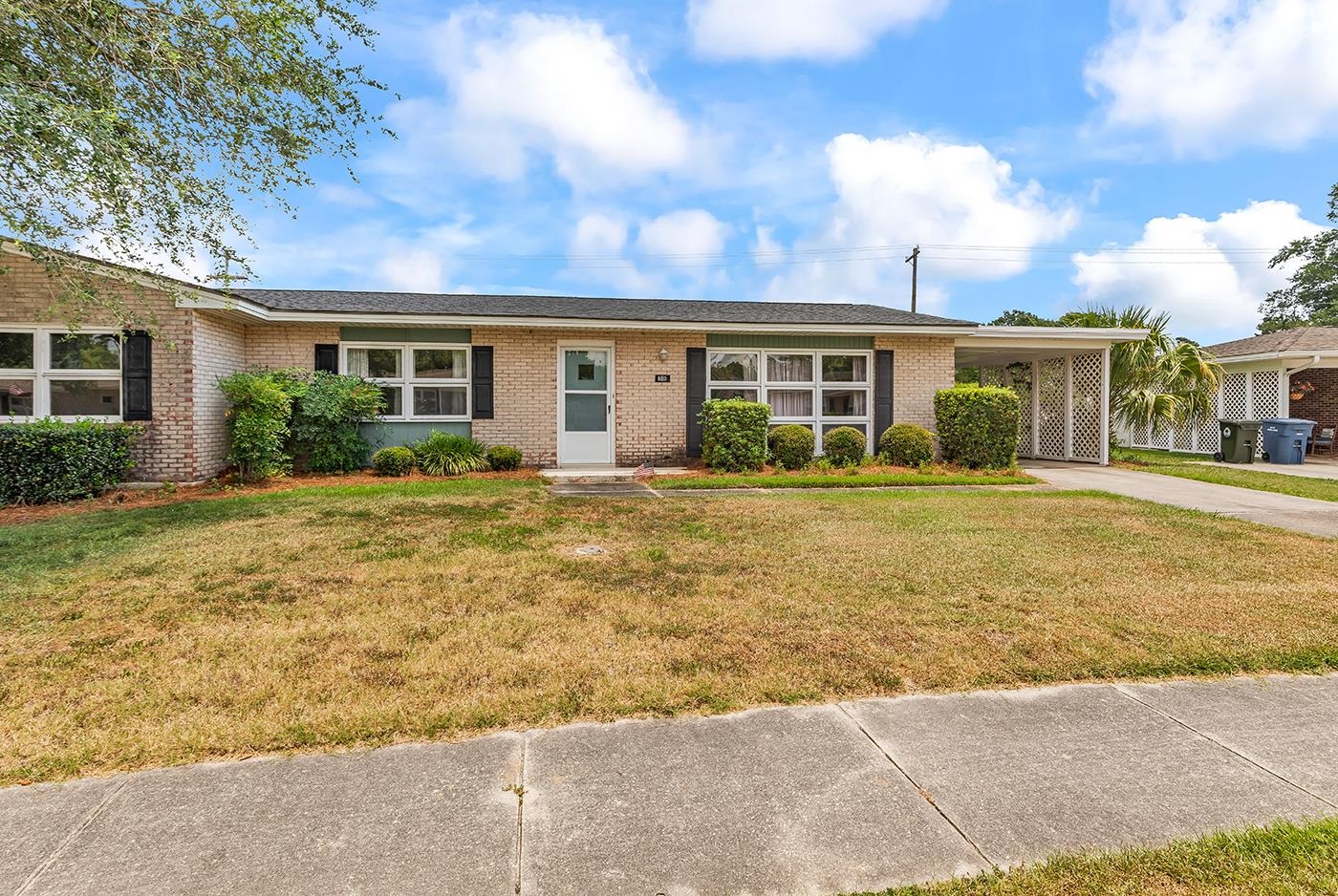 680 Pelican Ave. Property Photo 1