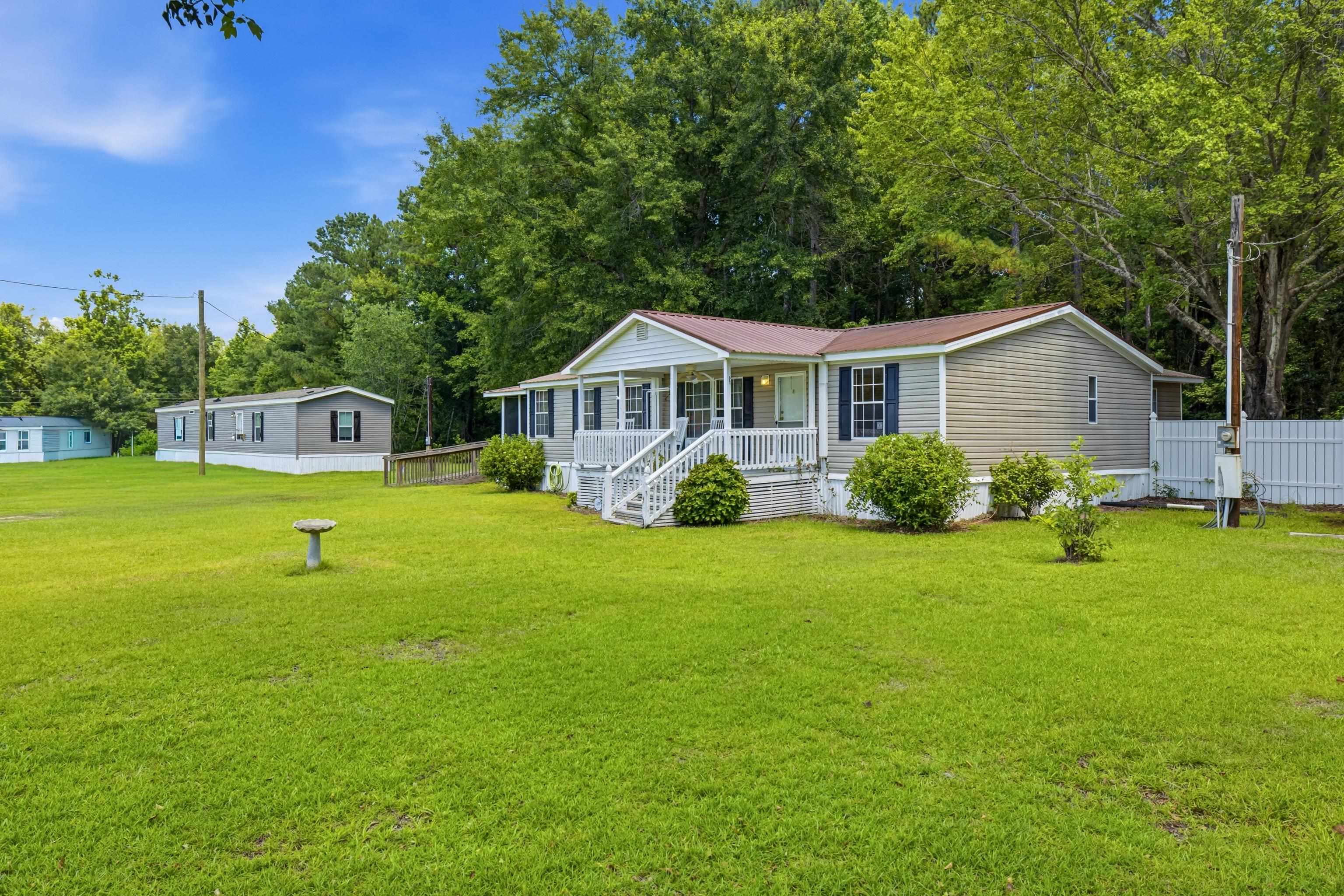 2821 Partridge Ln. Property Photo 3