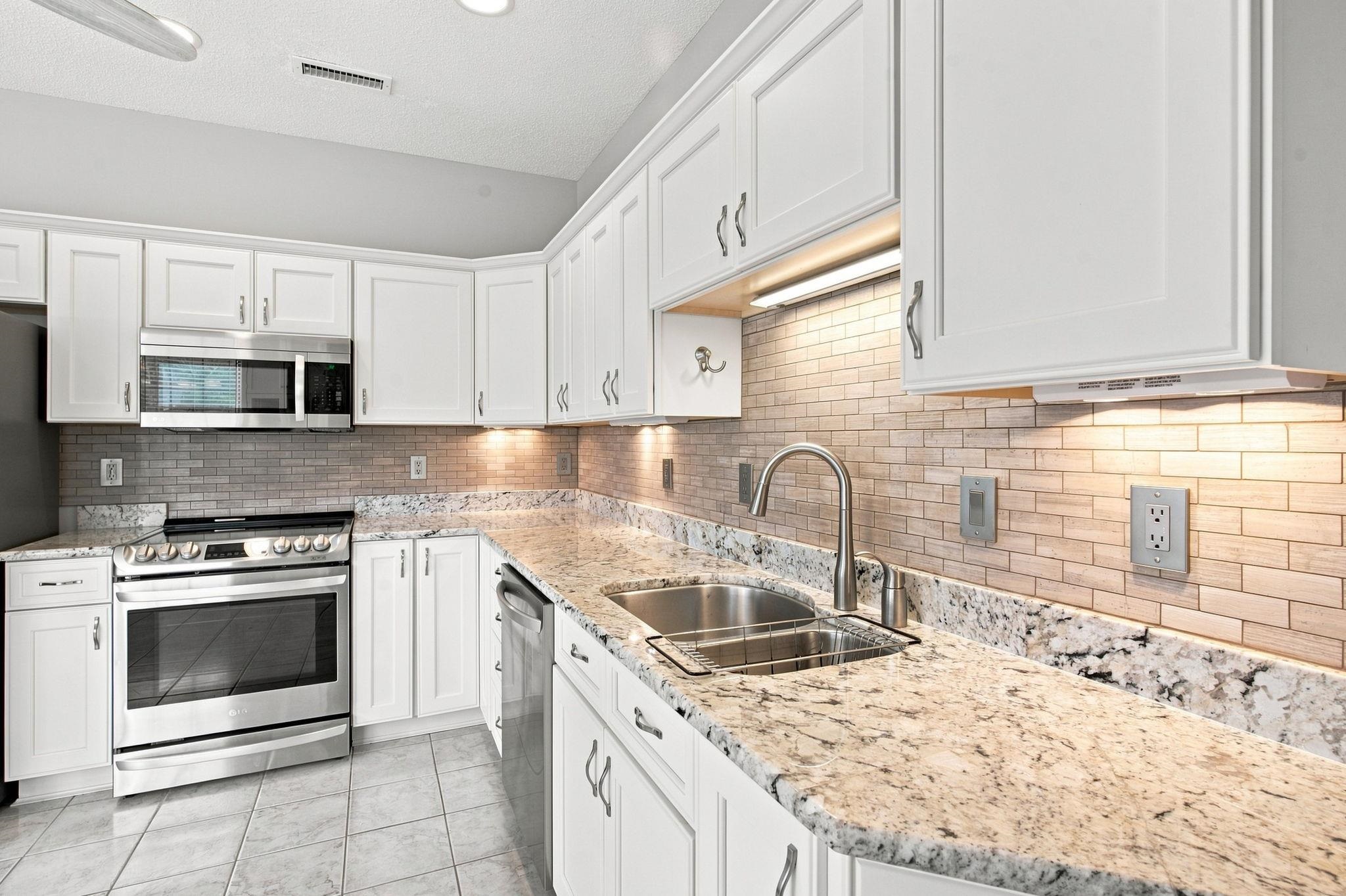 3642 Springdale Dr. Property Photo 11