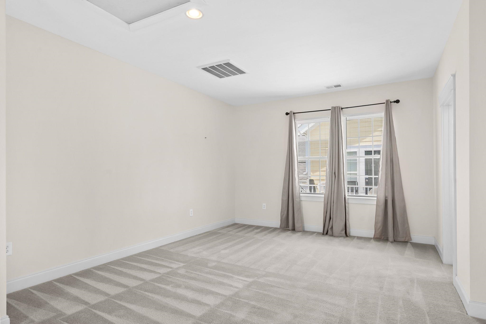 3384 Pampas Dr. Property Photo 35