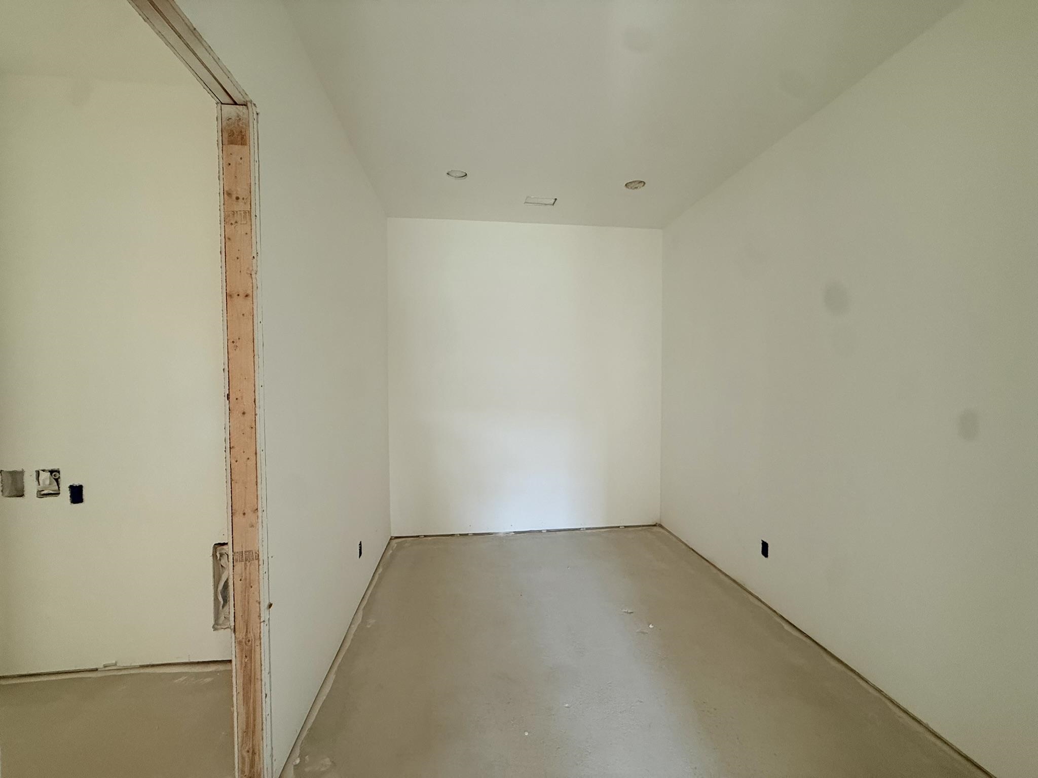 505 Oaklawn Rd. Property Photo 14