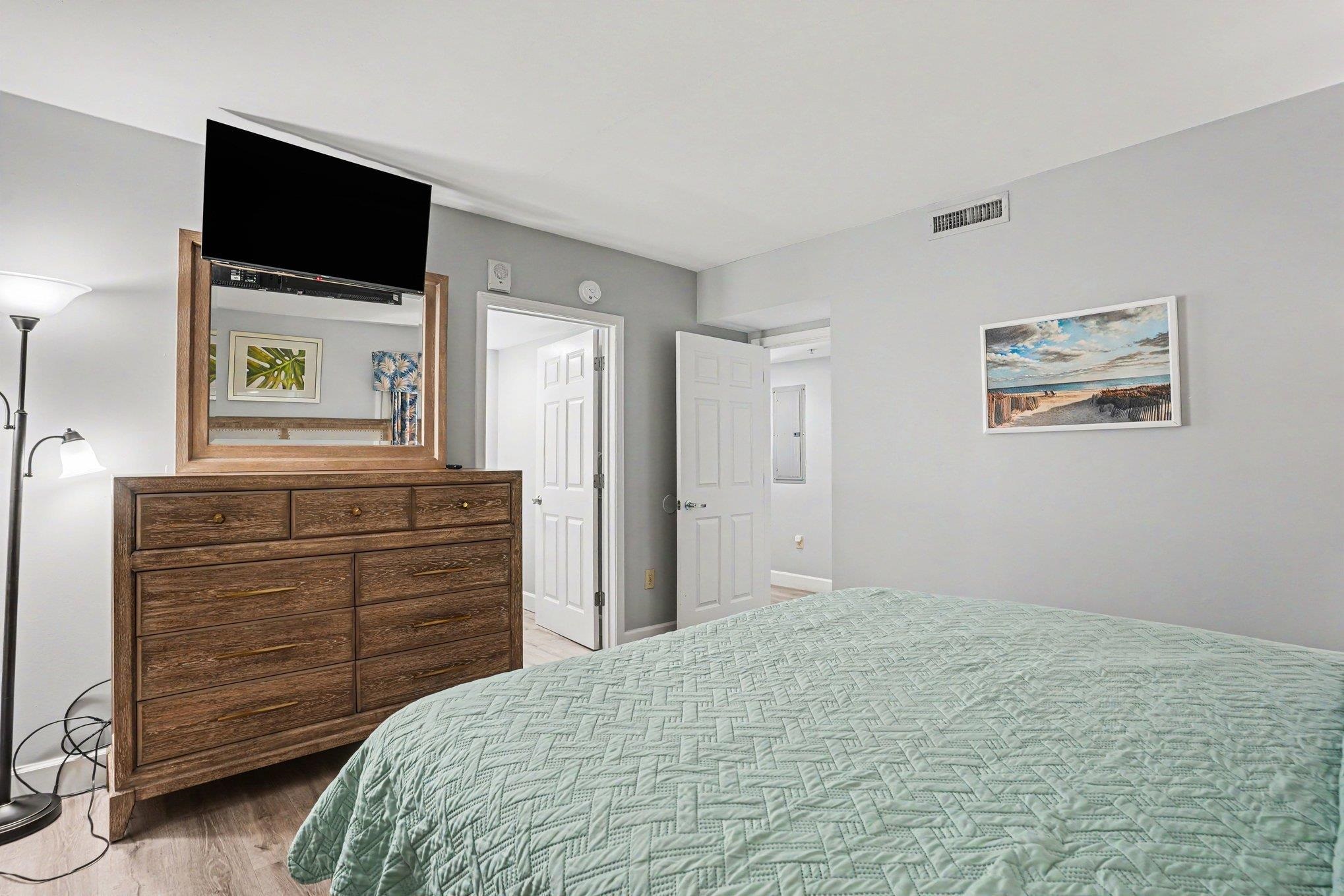 3000 N Ocean Blvd. Property Photo 13