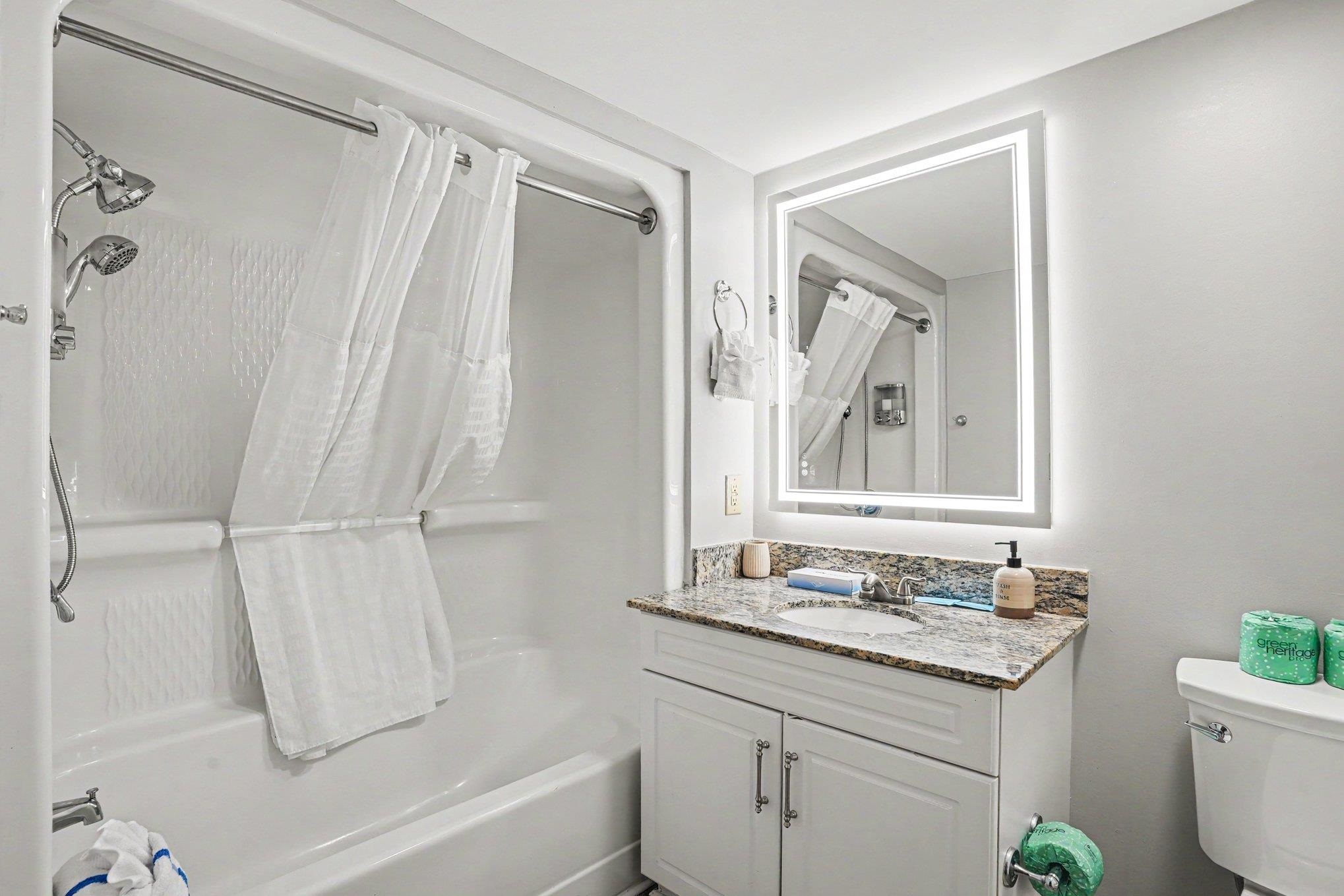 3000 N Ocean Blvd. Property Photo 14