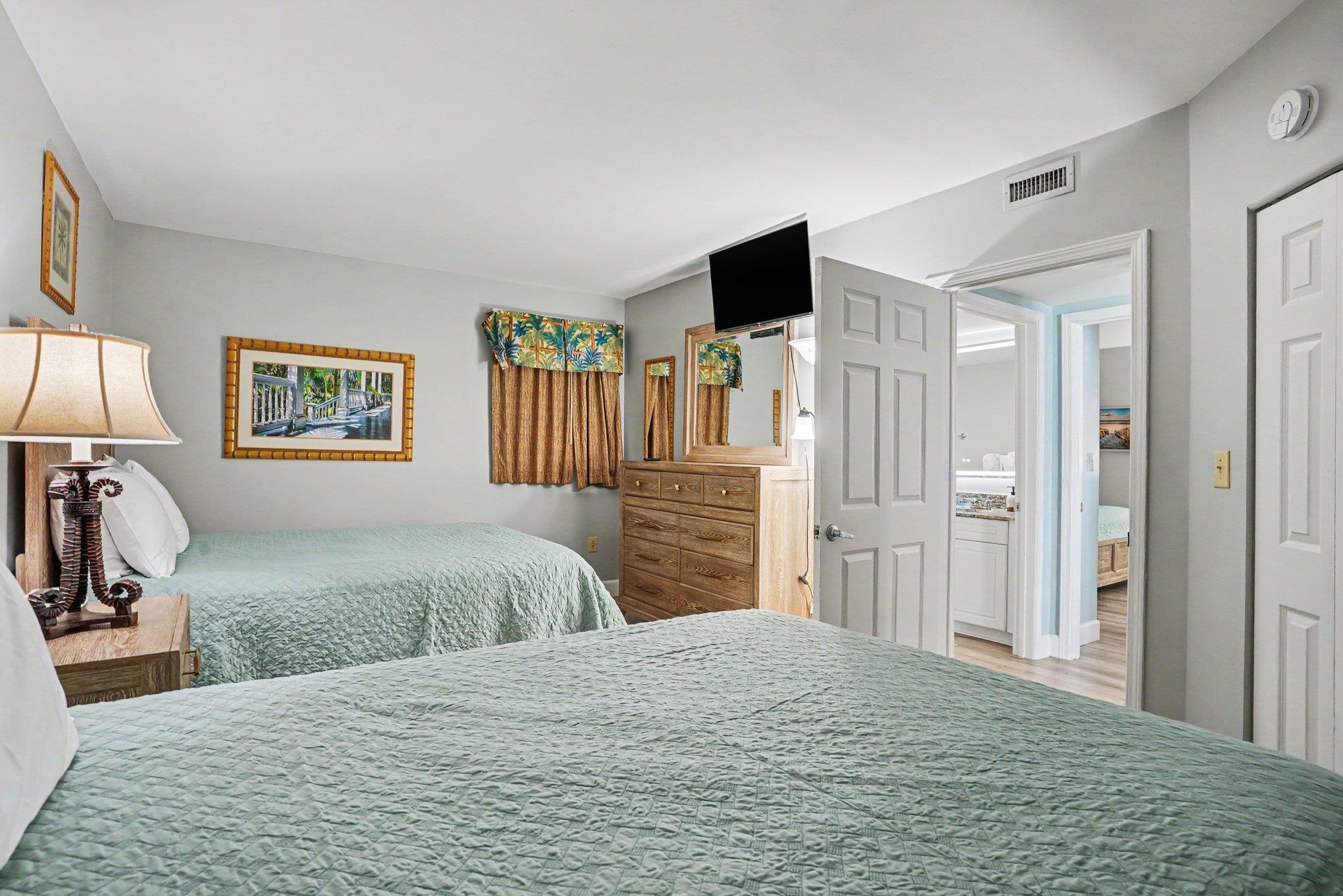 3000 N Ocean Blvd. Property Photo 16