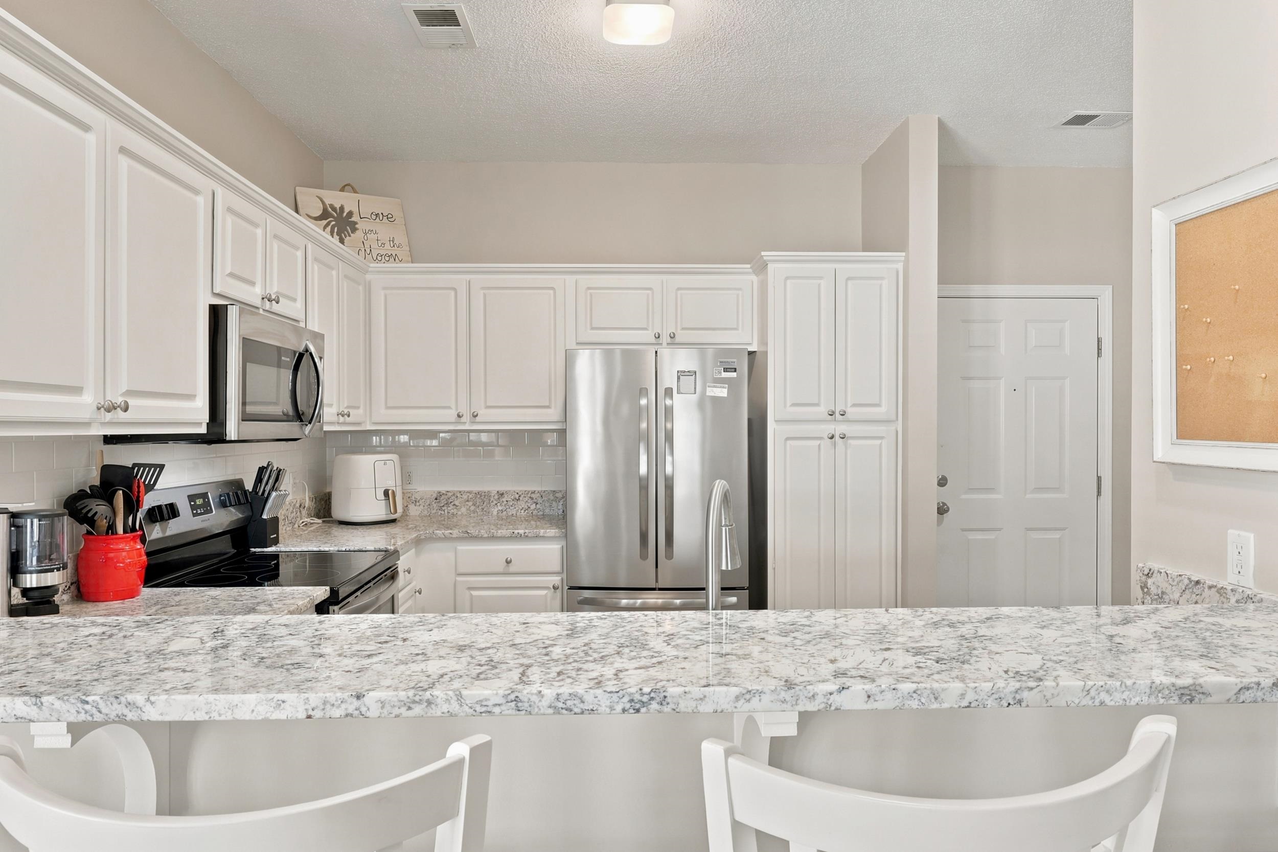 2494 Coastline Ct. Property Photo 11