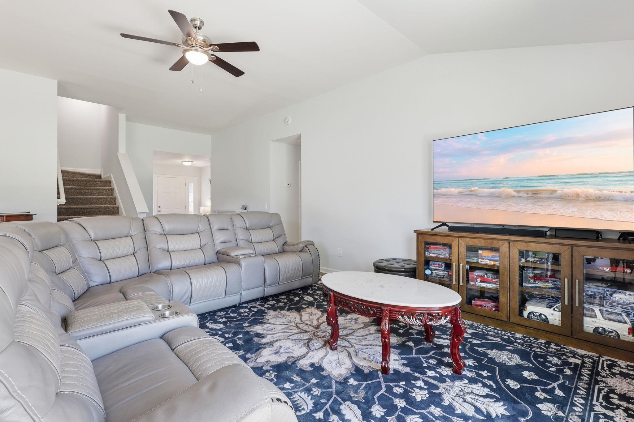 245 Silverbelle Blvd. Property Photo 5