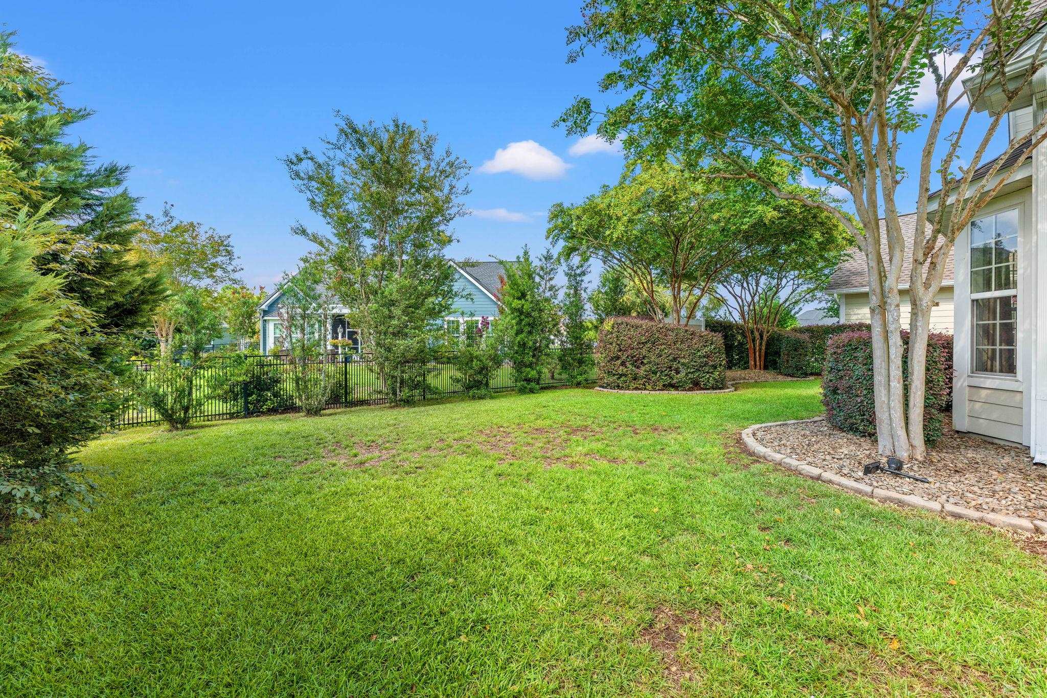 301 Babylon Pine Dr. Property Photo 45