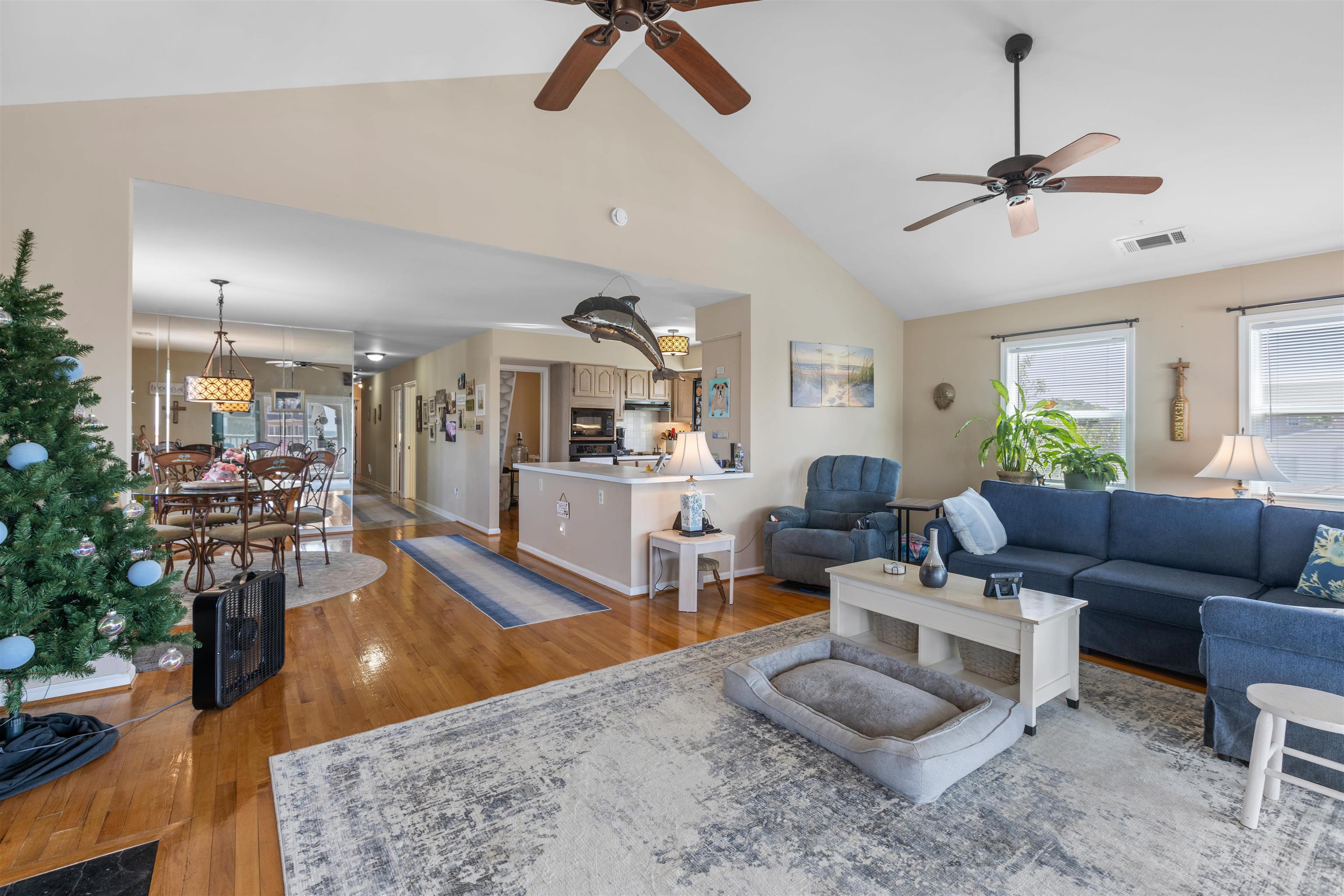 1511 Holly Dr. Property Photo 8