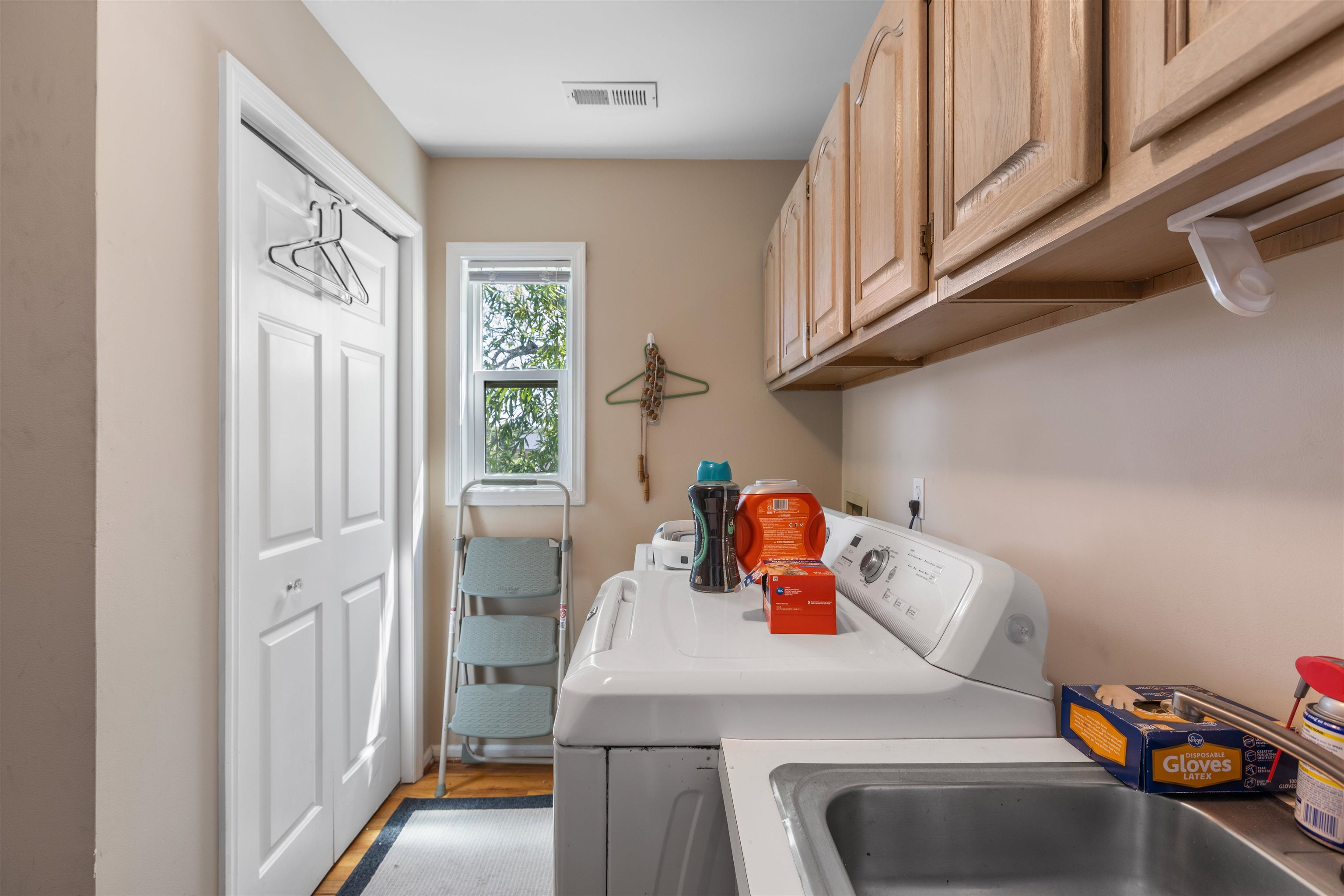 1511 Holly Dr. Property Photo 31