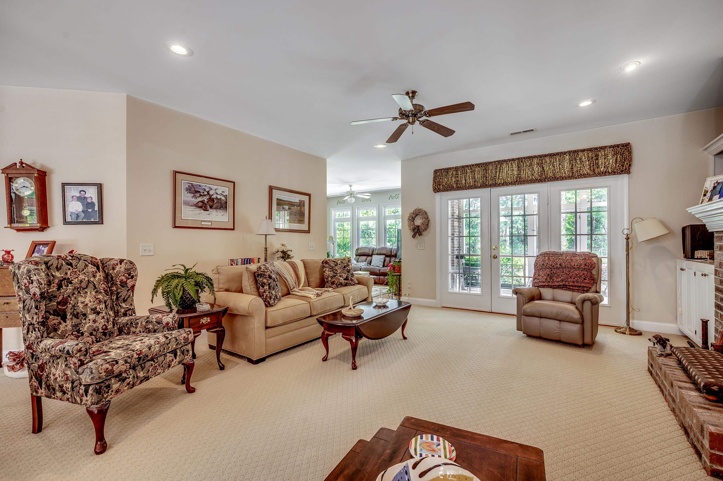 4363 Parkland Dr. Property Photo 4