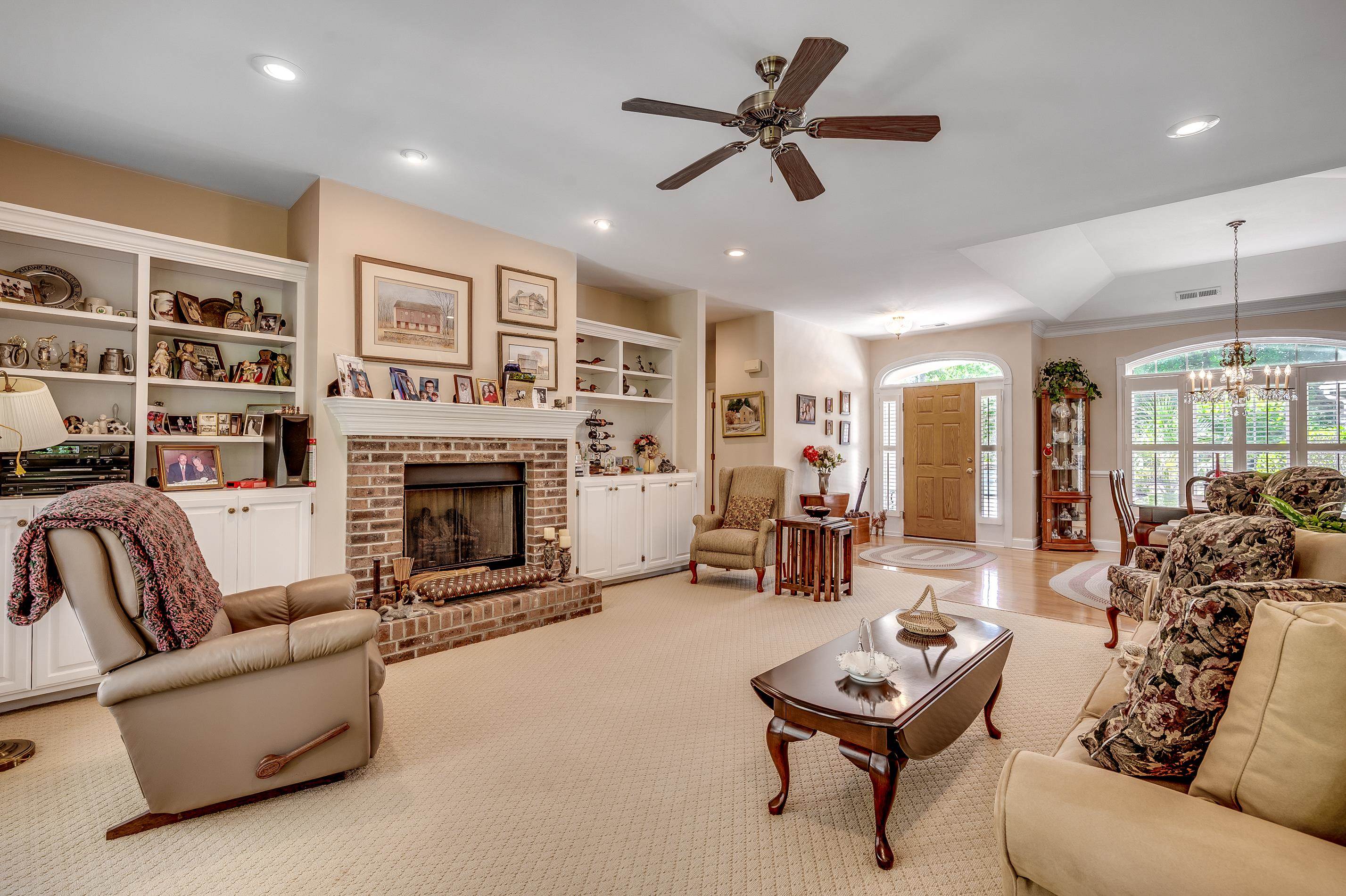 4363 Parkland Dr. Property Photo 6