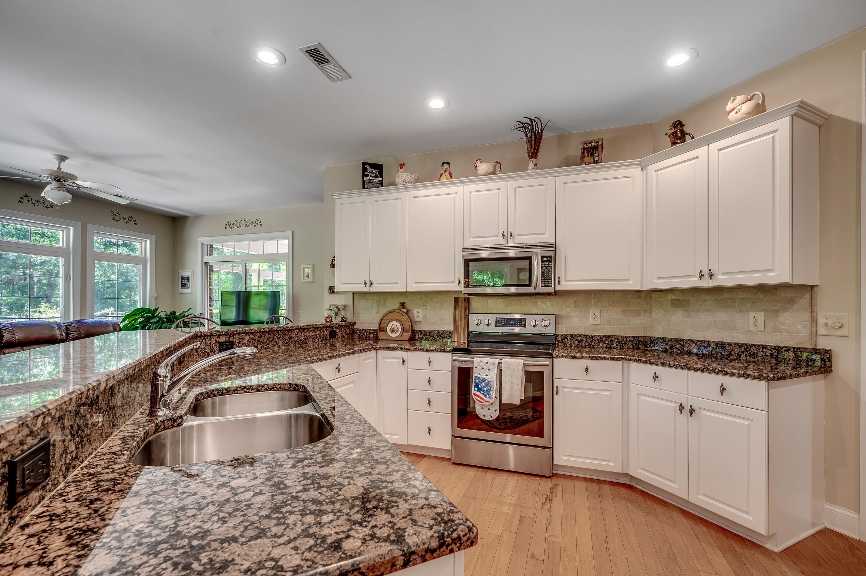 4363 Parkland Dr. Property Photo 10