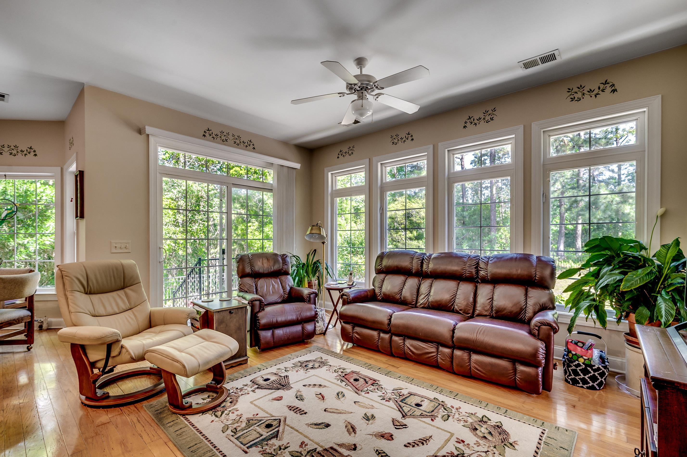4363 Parkland Dr. Property Photo 15