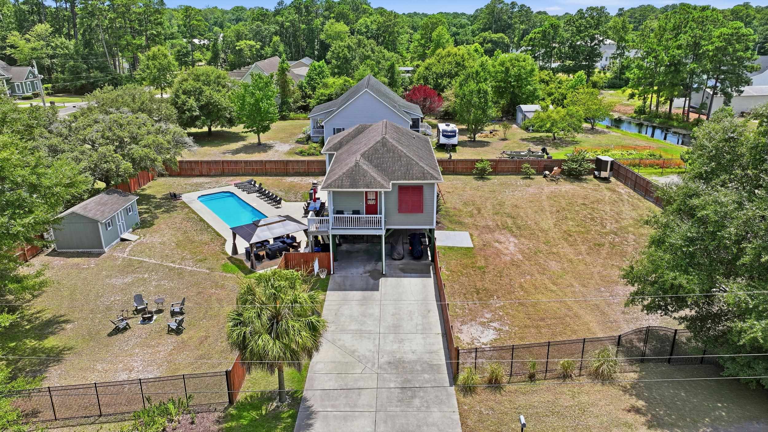 5174 Berkeley Ct. Property Photo 1