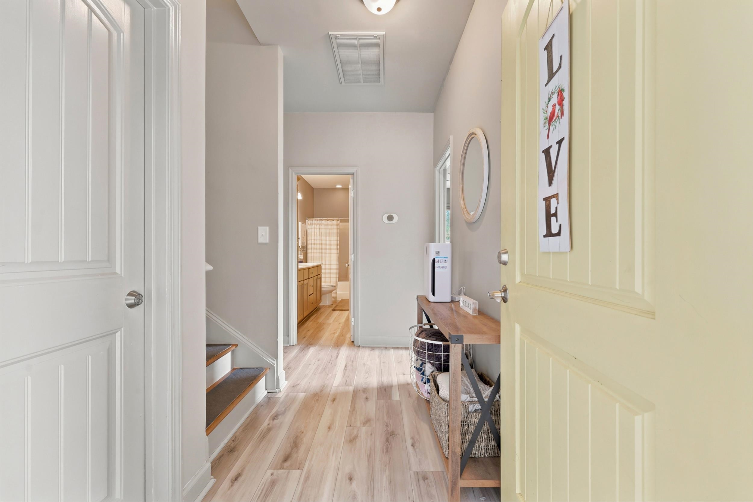 5174 Berkeley Ct. Property Photo 7