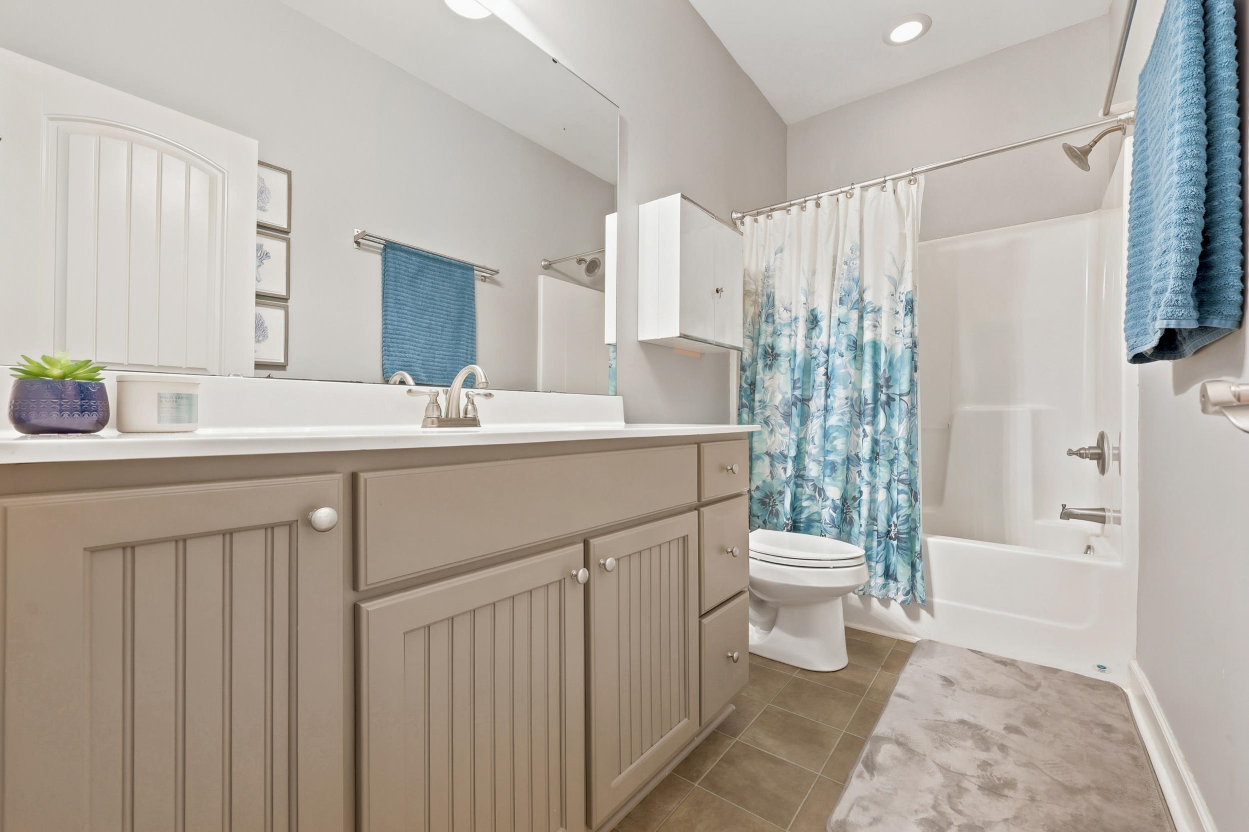 5174 Berkeley Ct. Property Photo 26