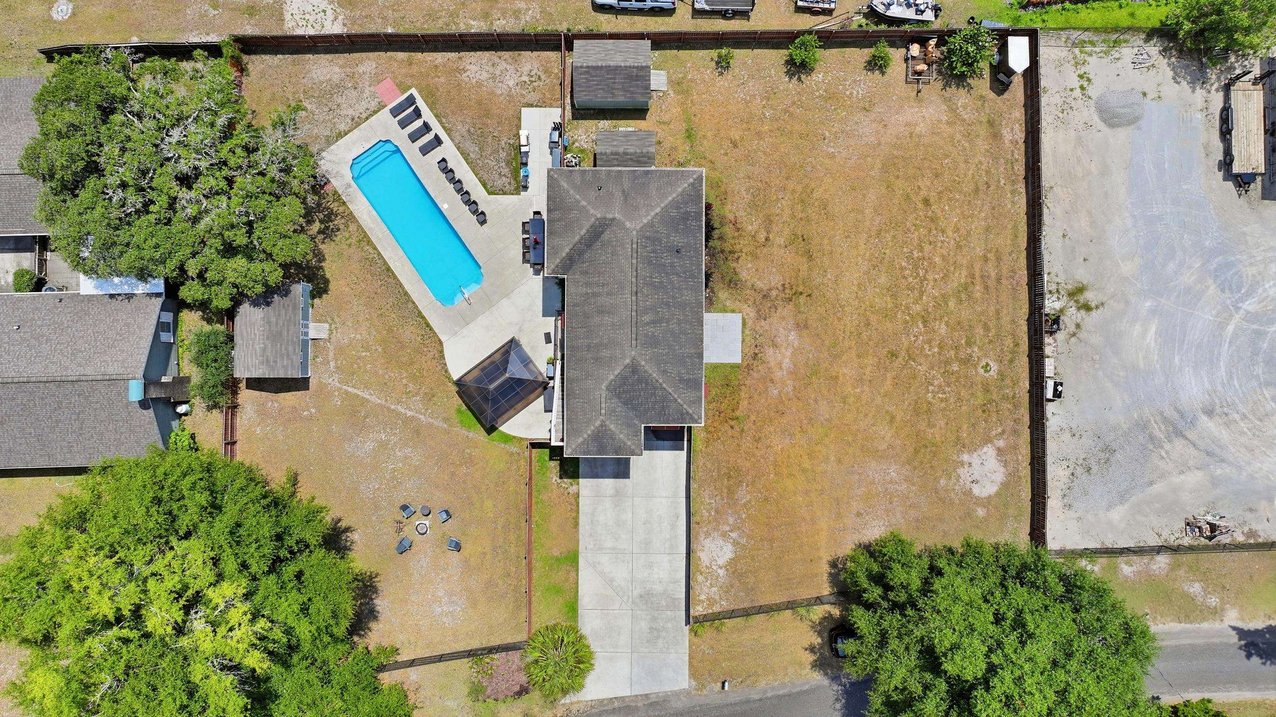 5174 Berkeley Ct. Property Photo 44
