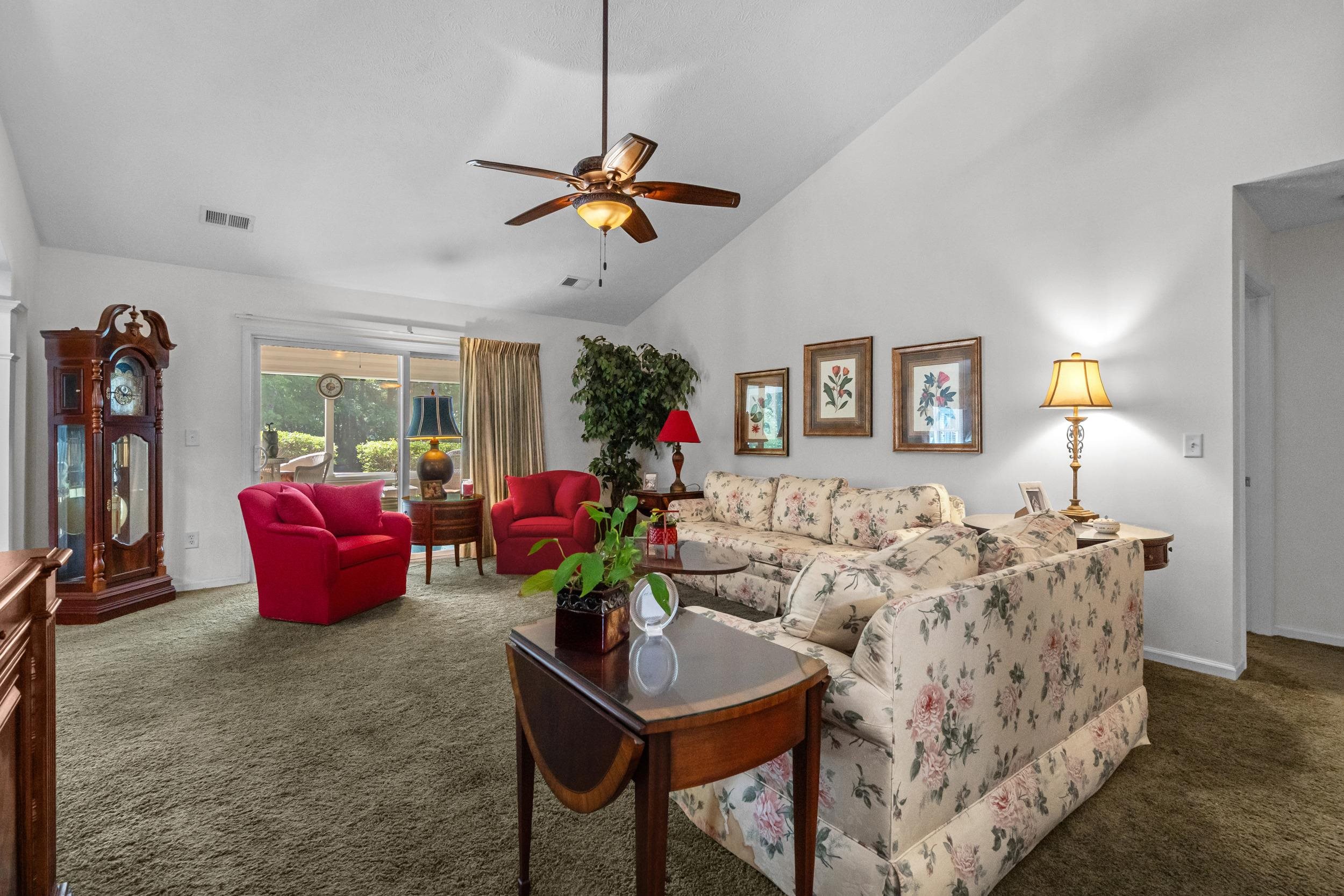 2818 Sanctuary Blvd. Property Photo 14