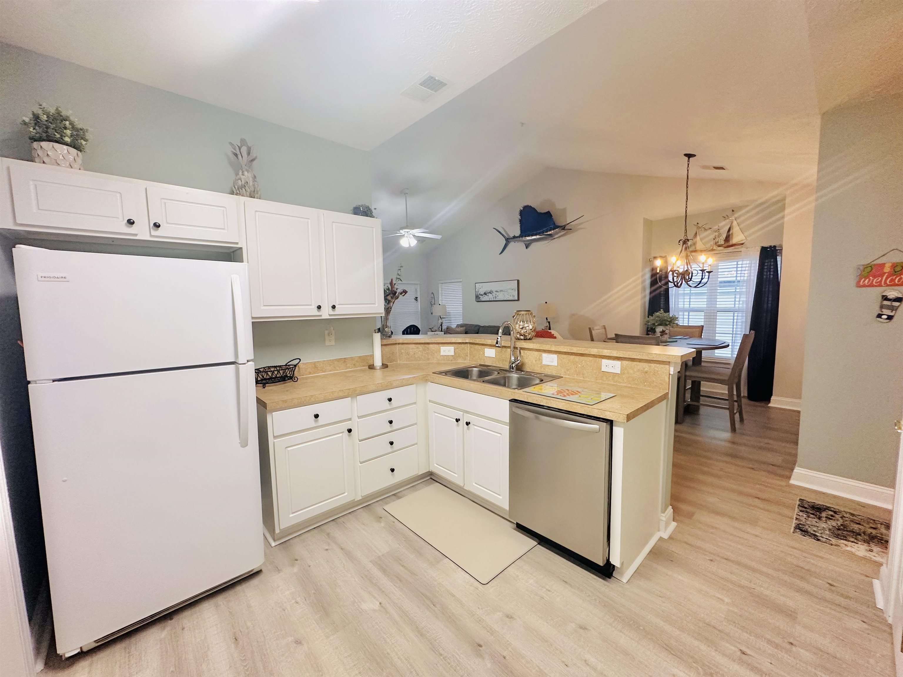 5070 Windsor Green Way Property Photo 15