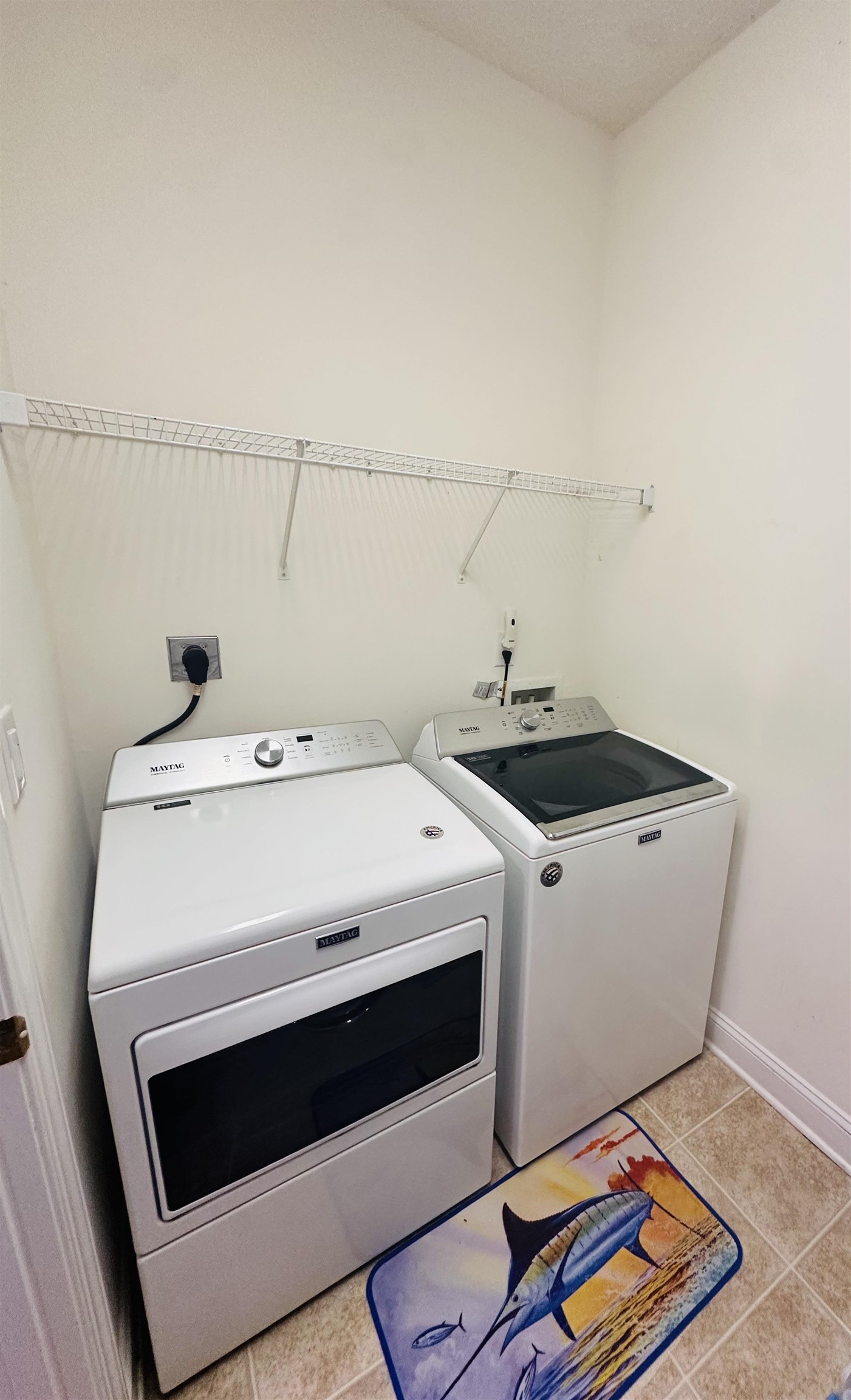 5070 Windsor Green Way Property Photo 17