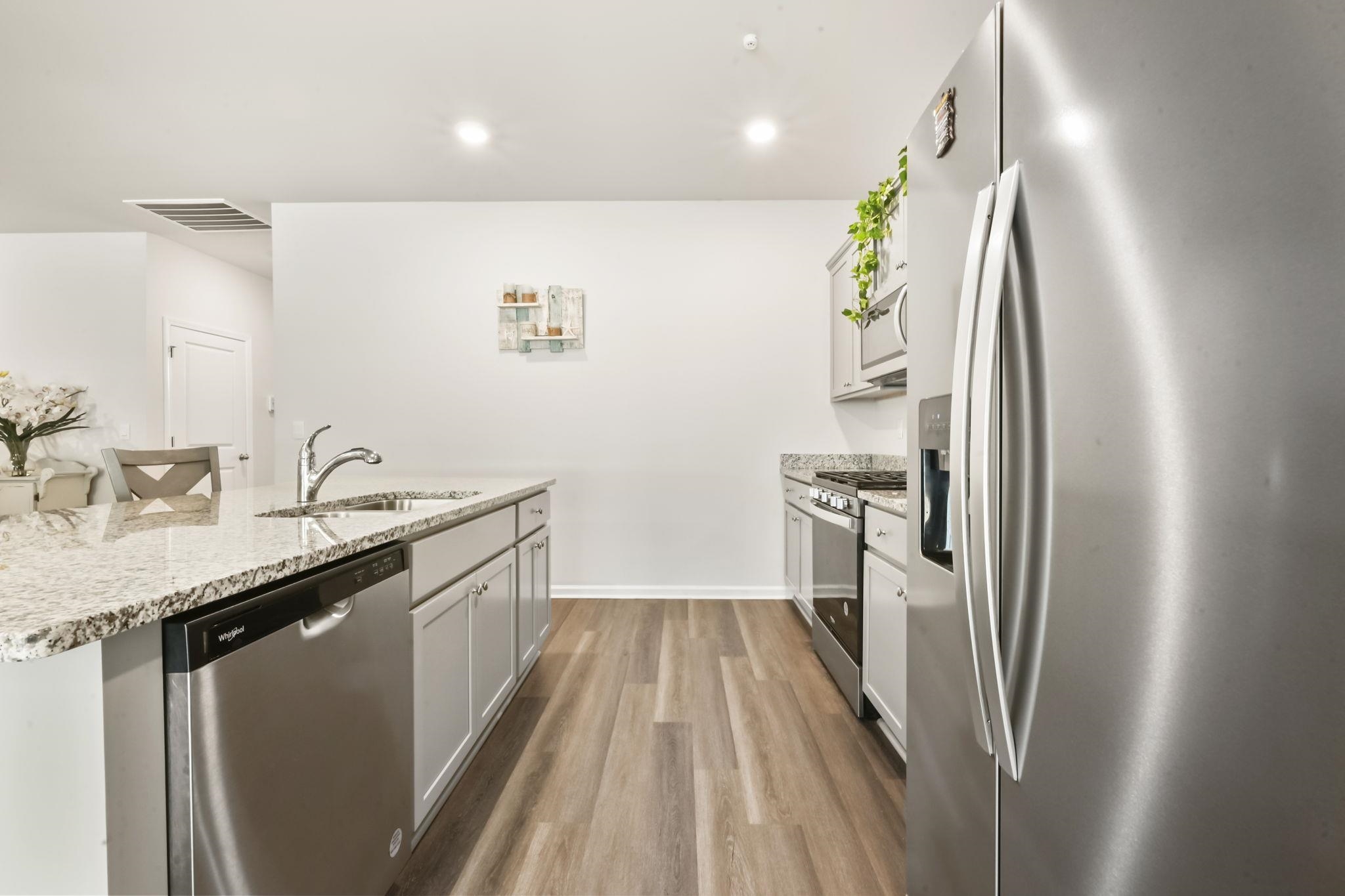 278 Columbus St. Property Photo 14